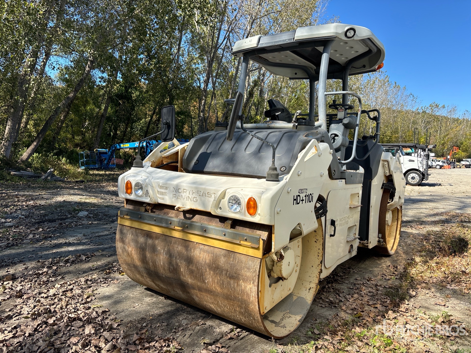 Photo of 2016 Hamm HD110VVHF