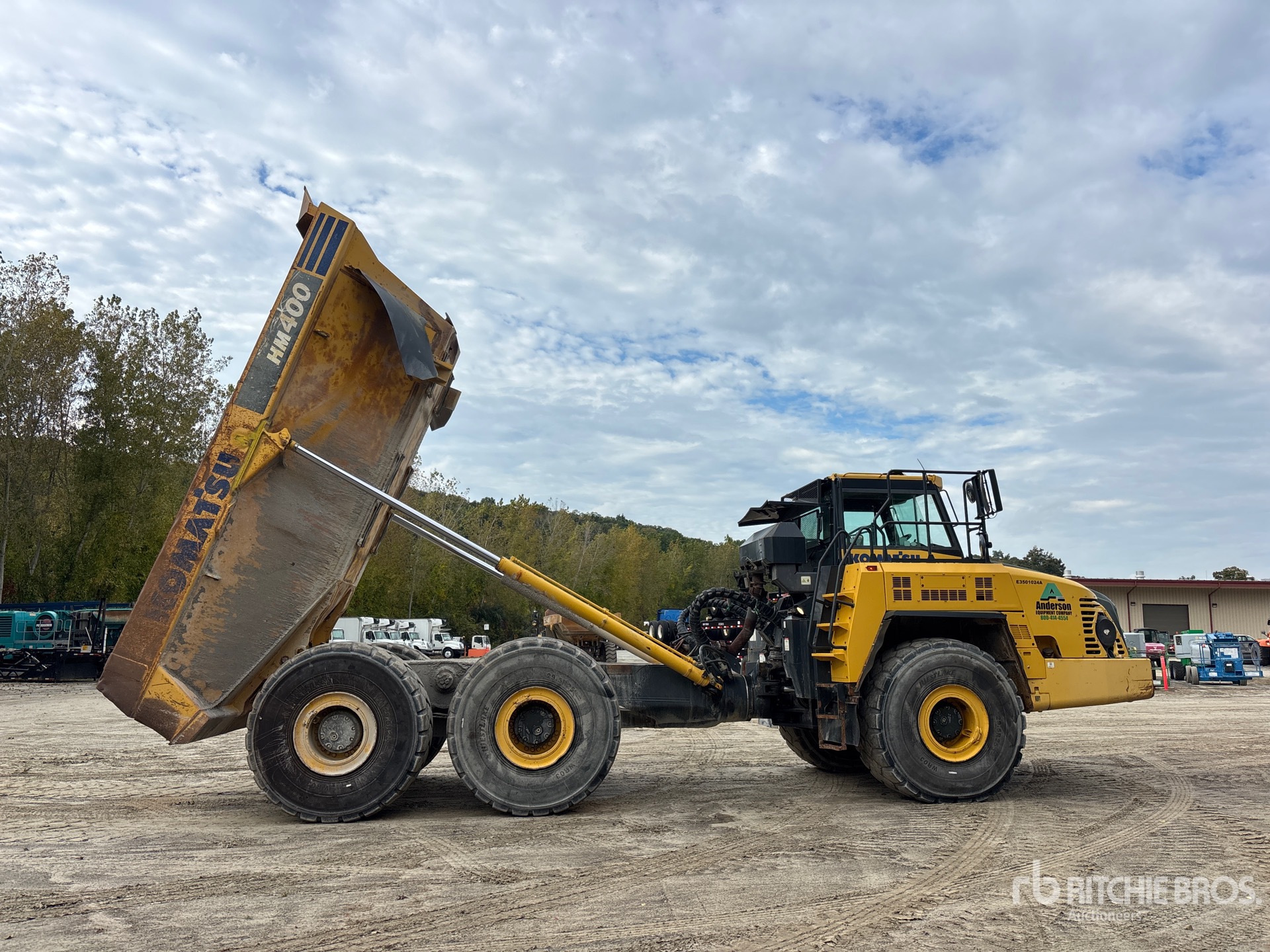 2016 Komatsu HM400-5