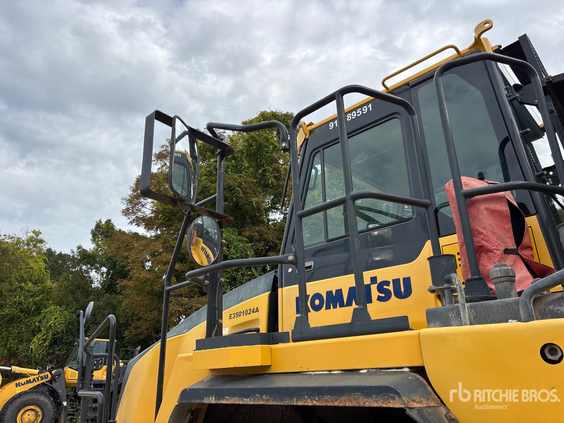 2016 Komatsu HM400-5