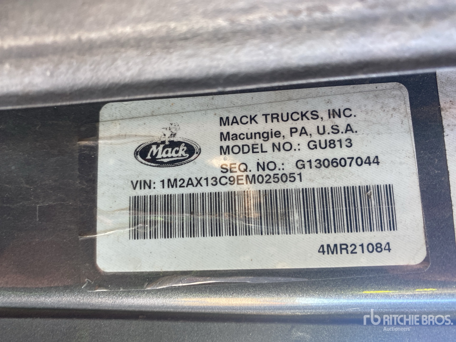 2014 Mack GU813