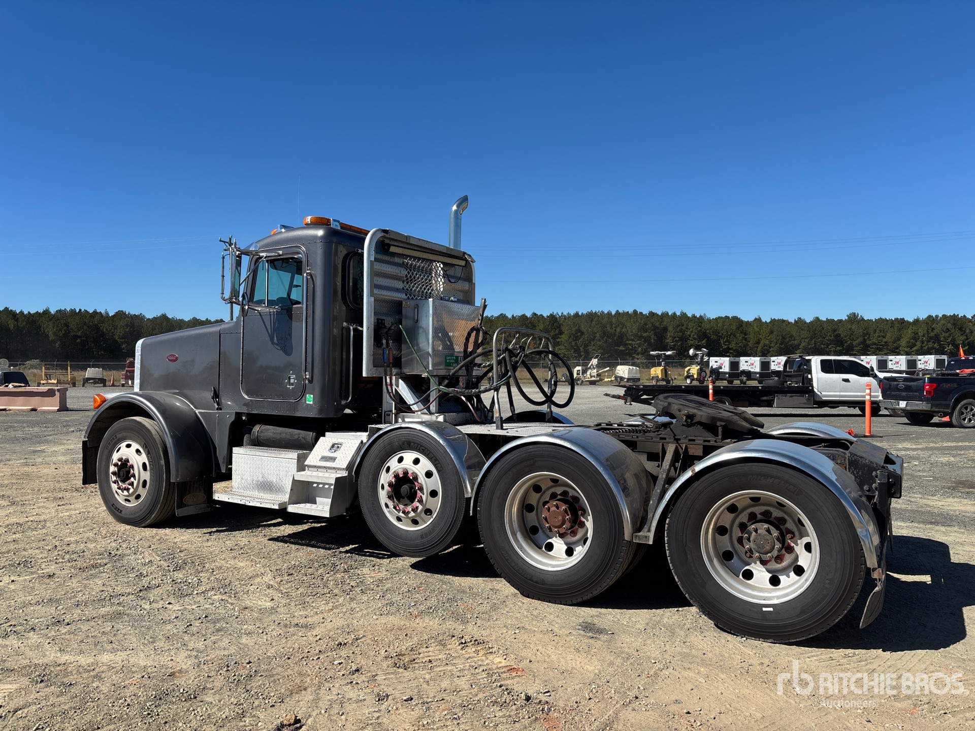 2003 Peterbilt 378