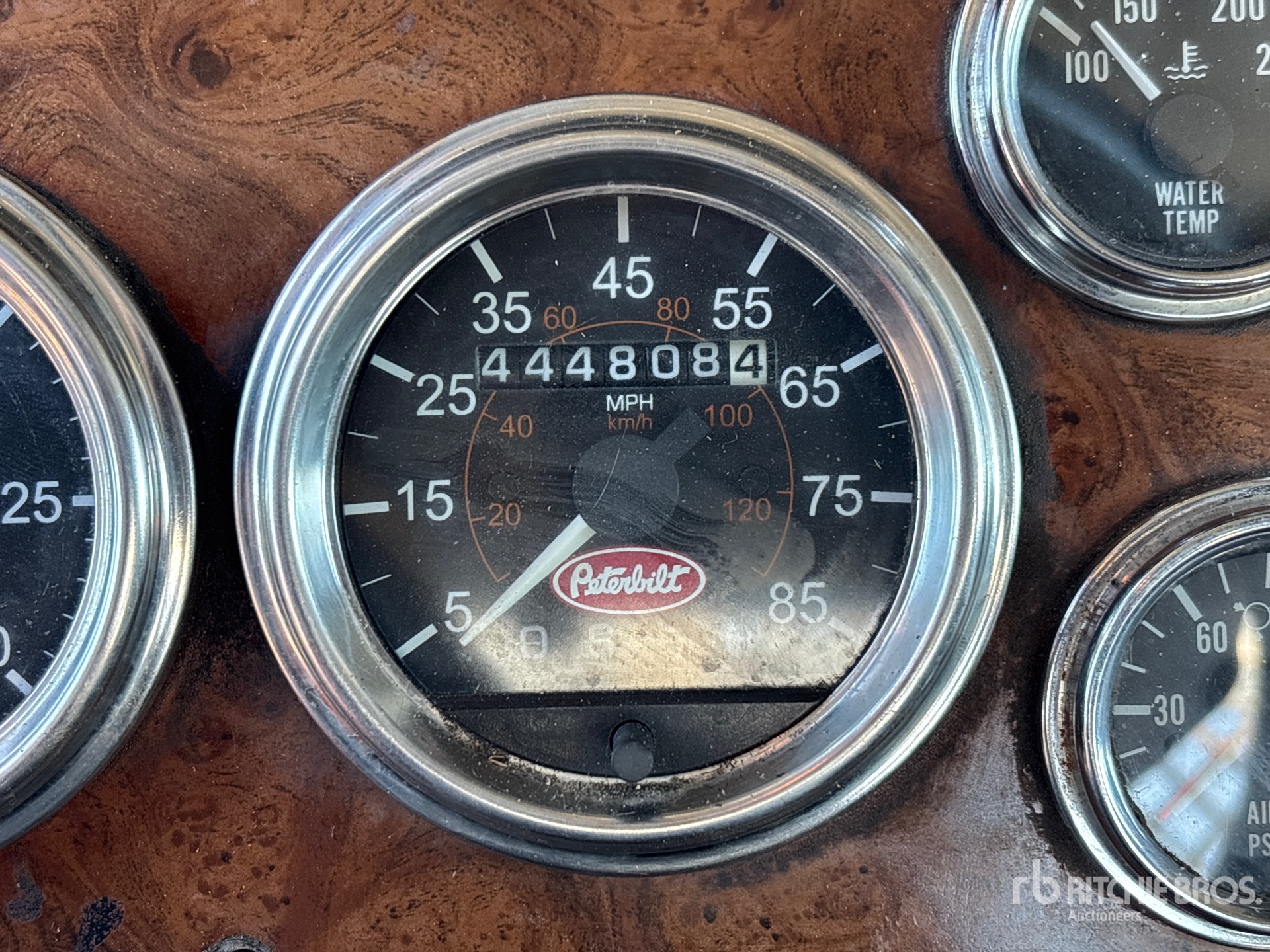 2003 Peterbilt 378
