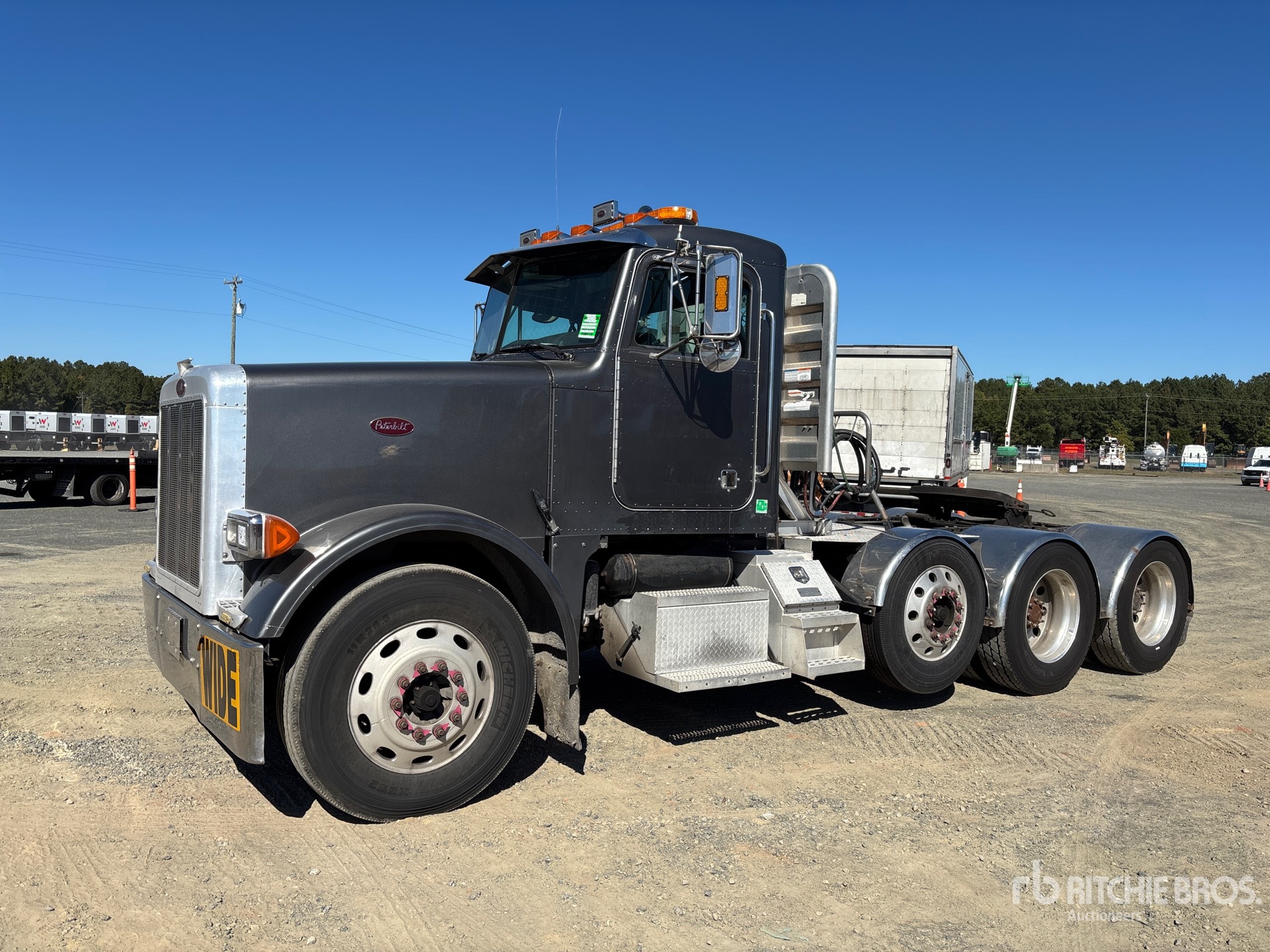 2003 Peterbilt 378