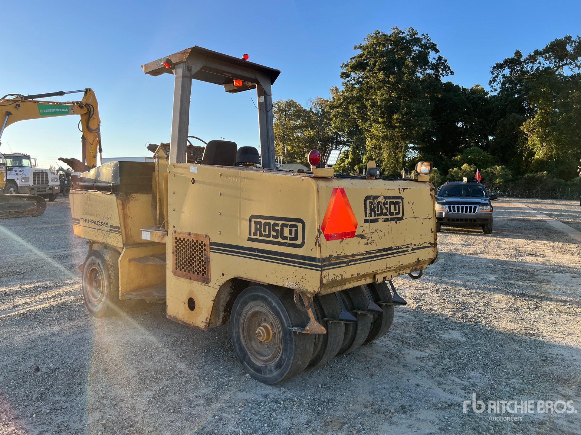 1999 Rosco TRU-PAC 915