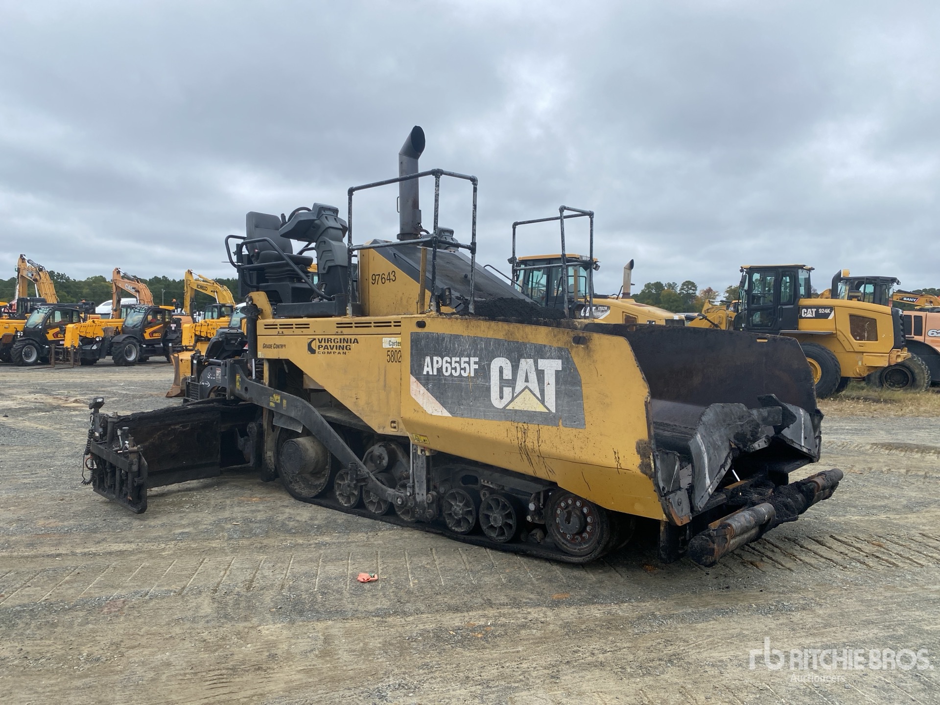 2017 Caterpillar AP655F