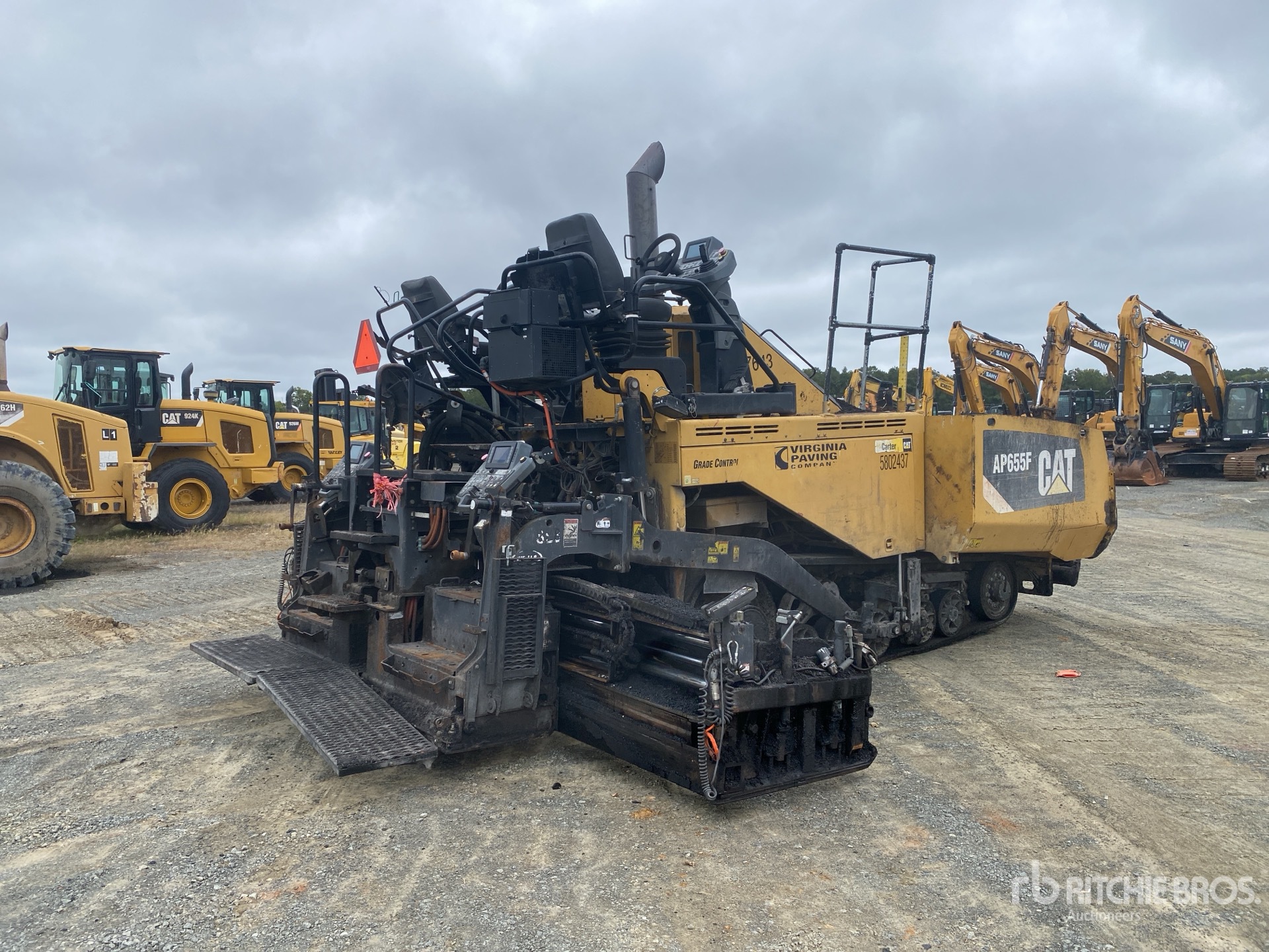 2017 Caterpillar AP655F
