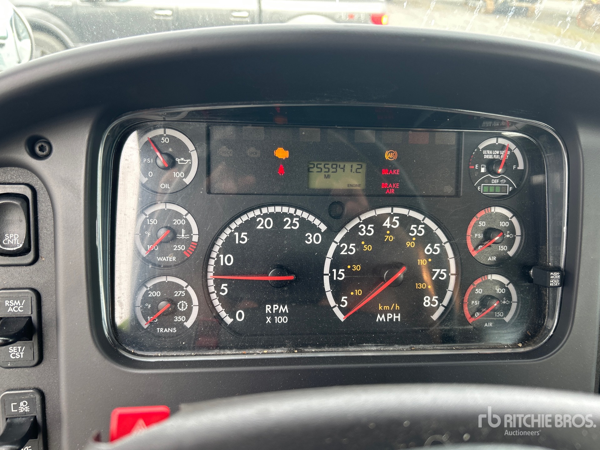 2014 Freightliner M2 106