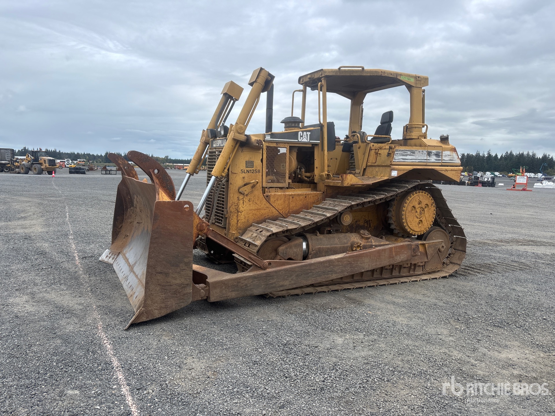1998 Caterpillar D6R XL