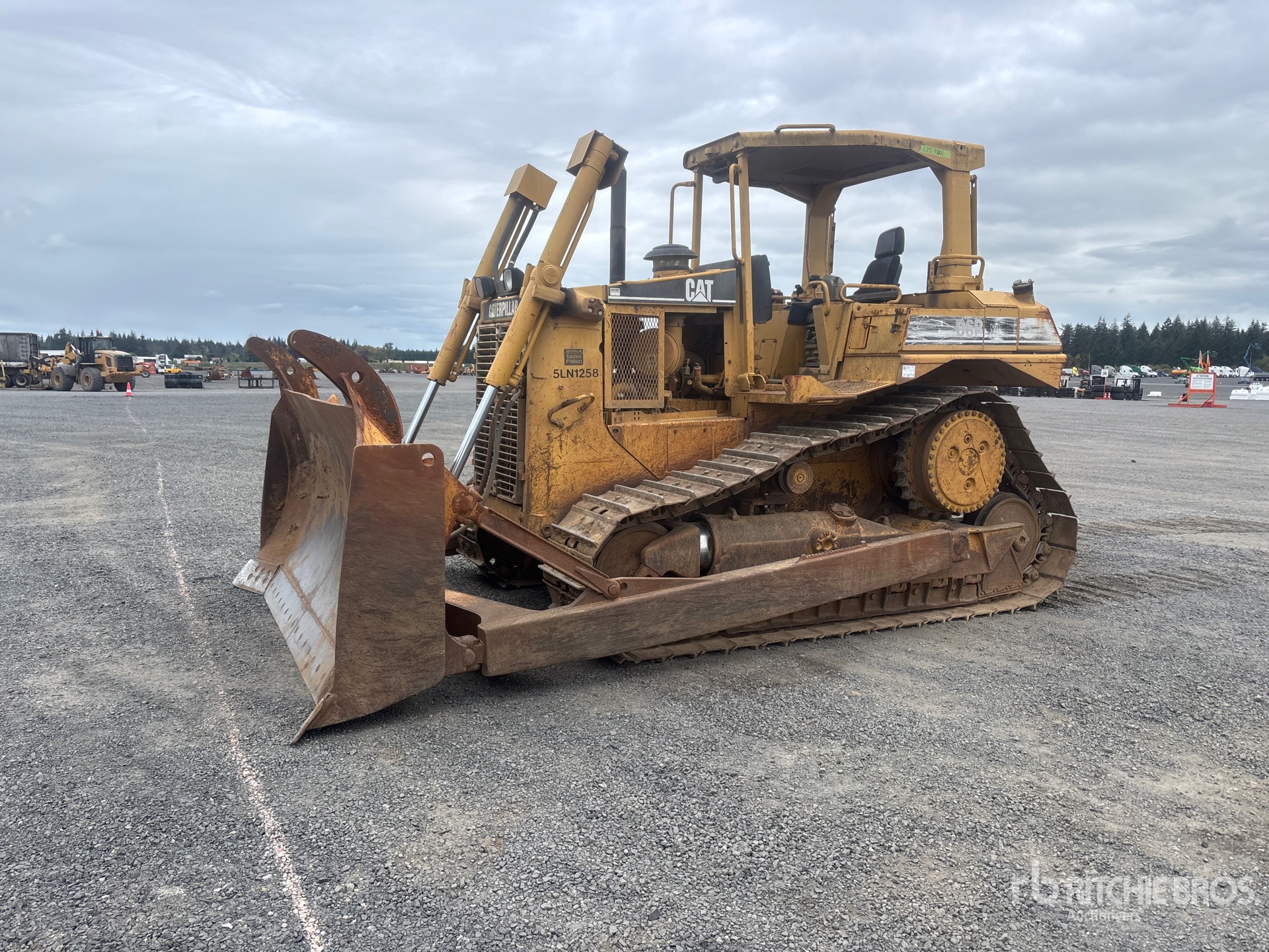 1998 Caterpillar D6R XL