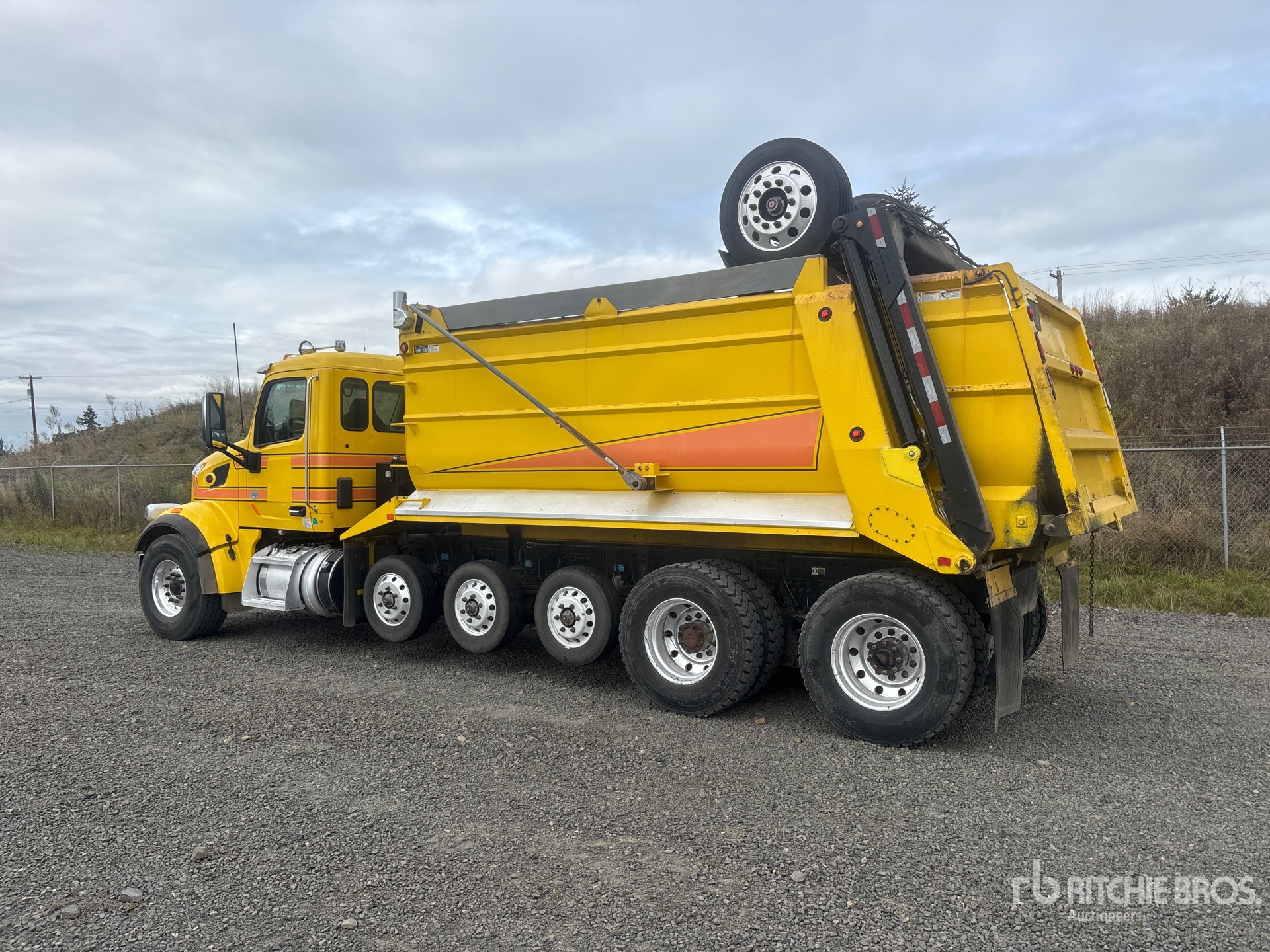 2018 Peterbilt 567