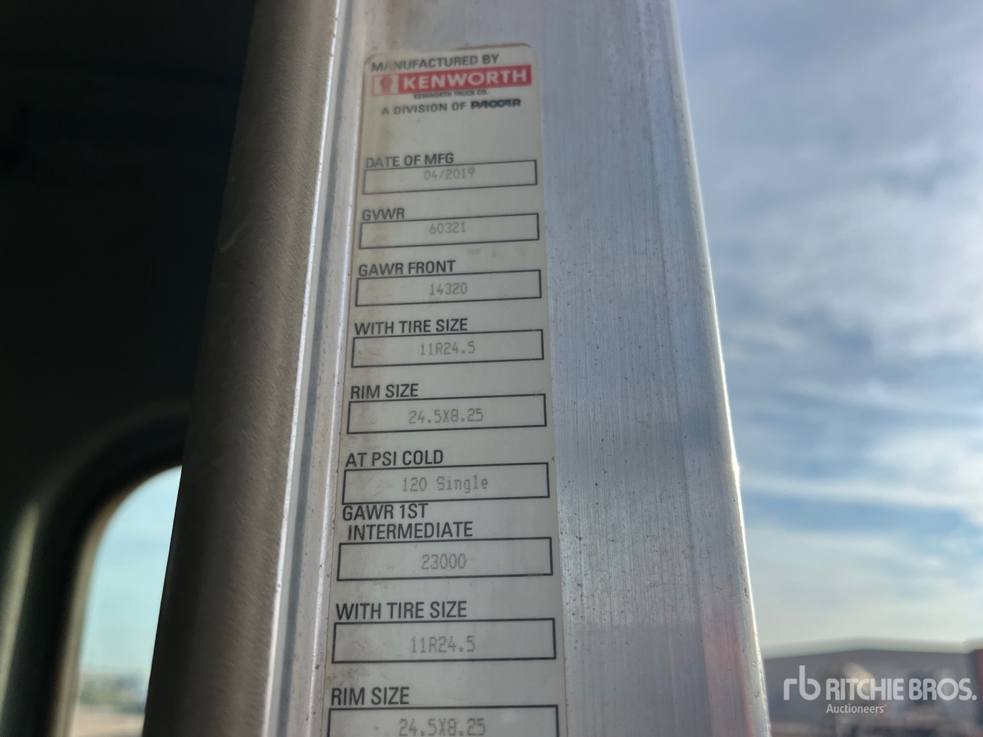 2020 Kenworth T800