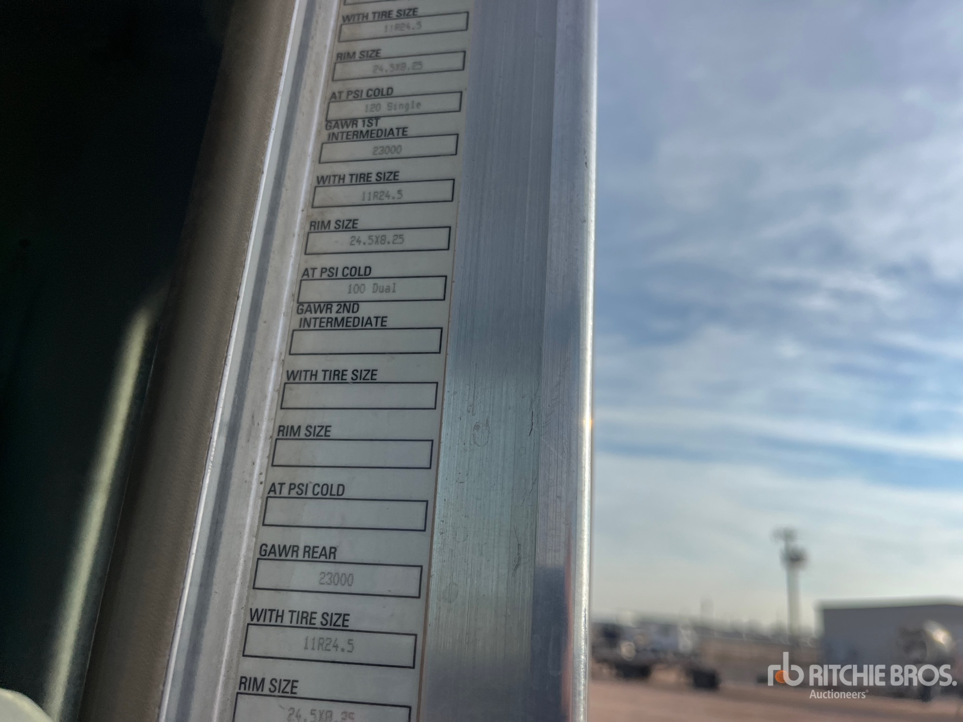 2020 Kenworth T800