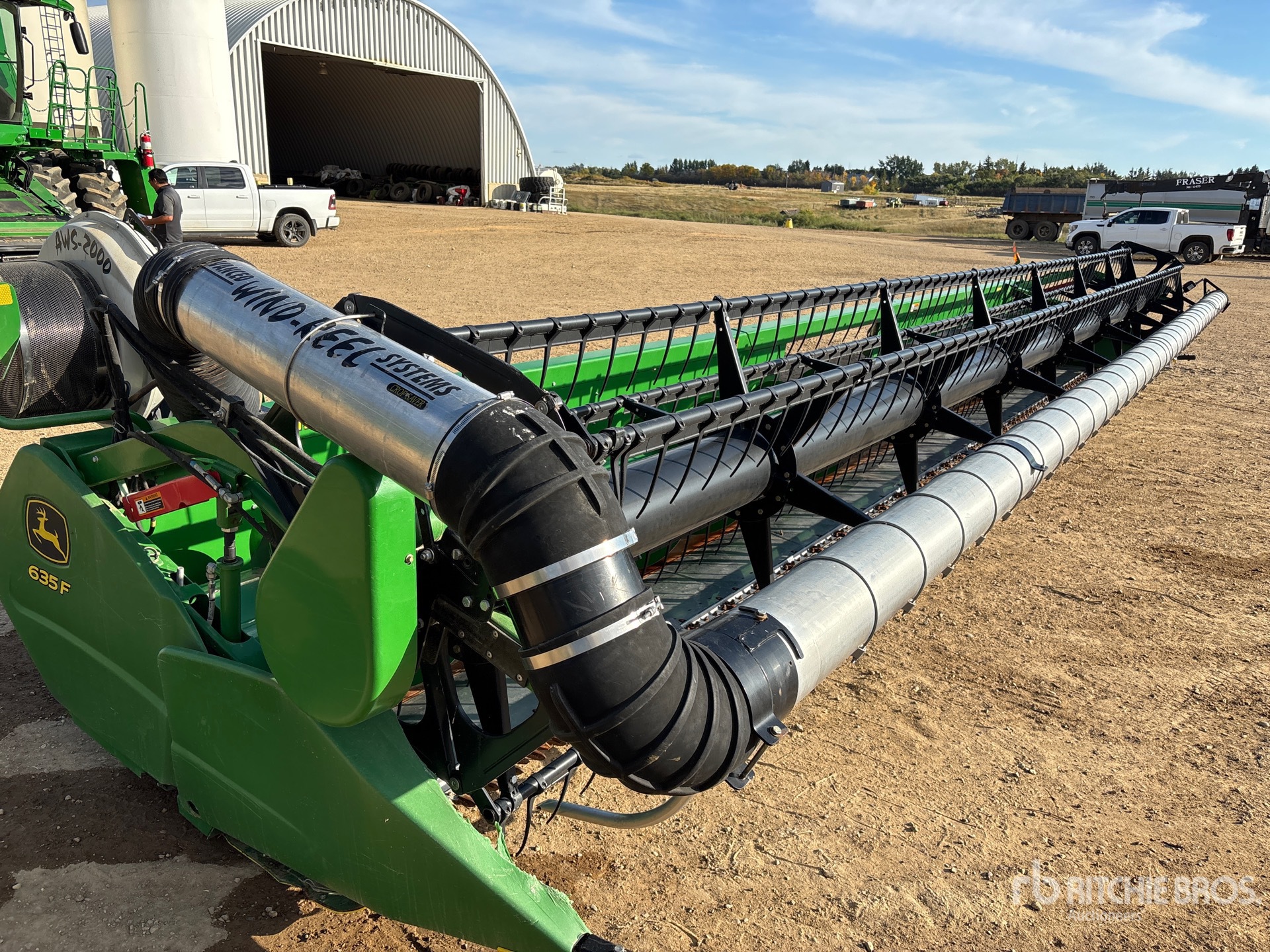 2017 John Deere 635F