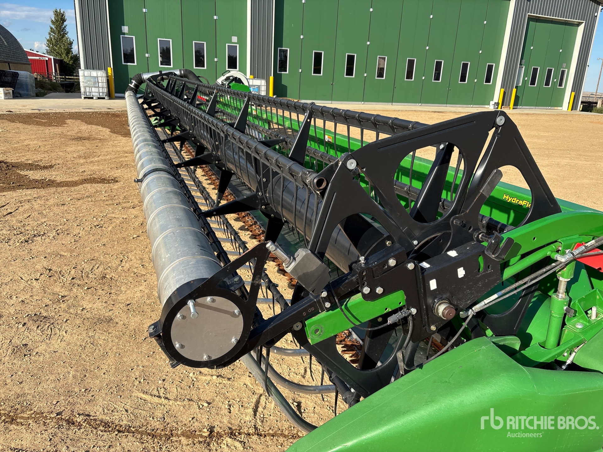 2017 John Deere 635F