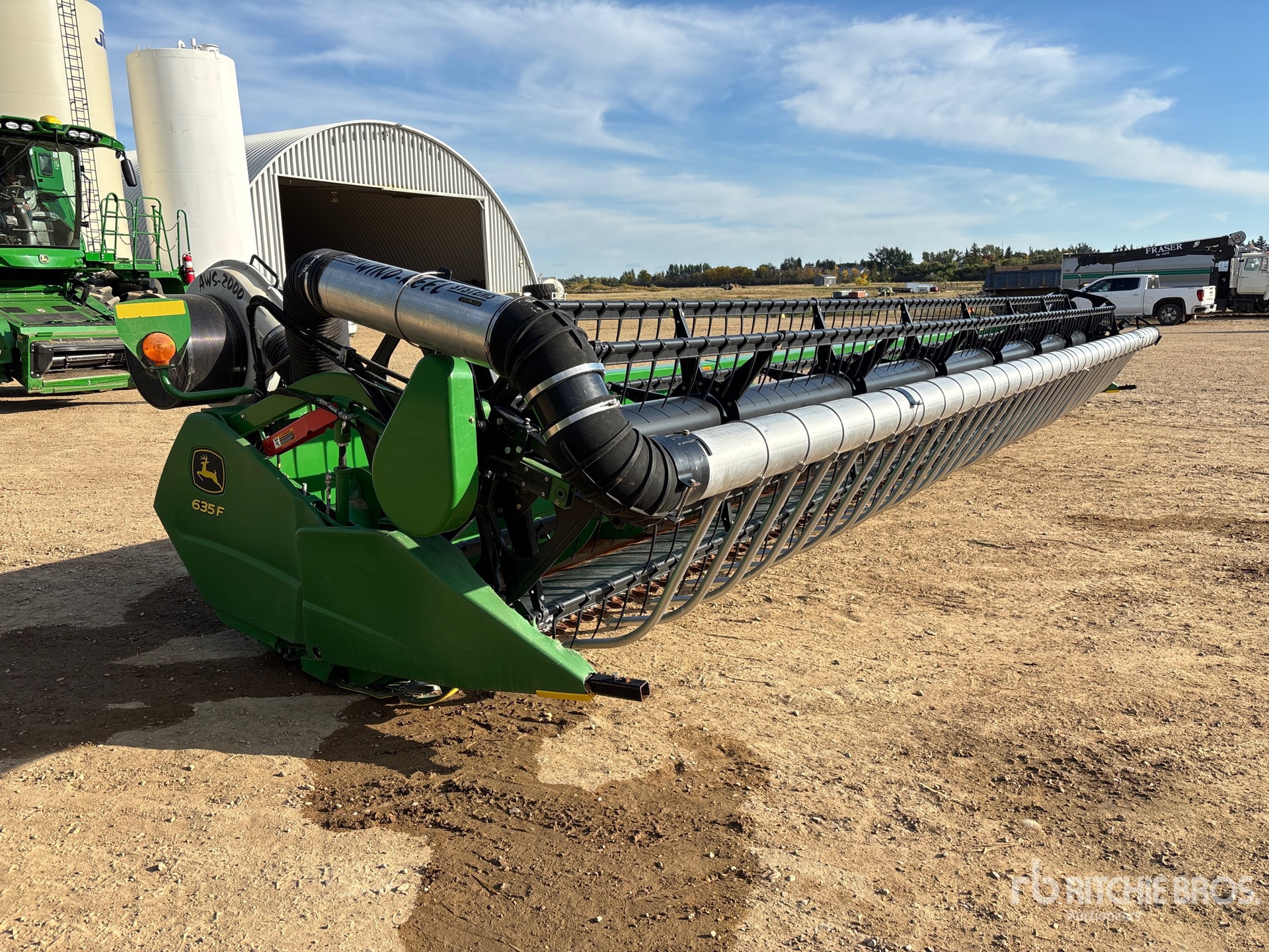 2017 John Deere 635F