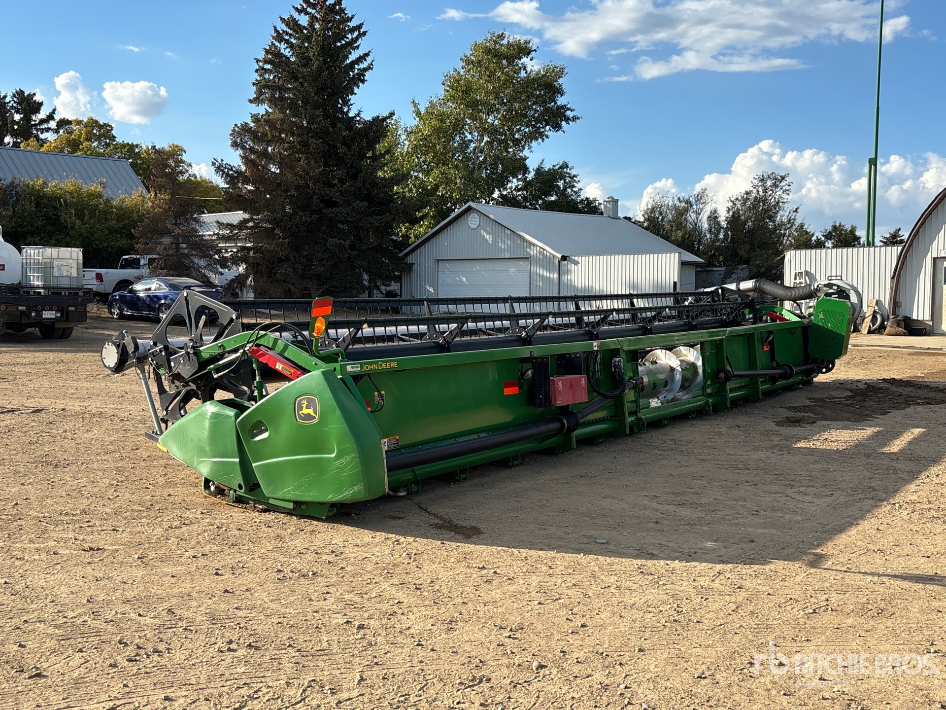 2017 John Deere 635F