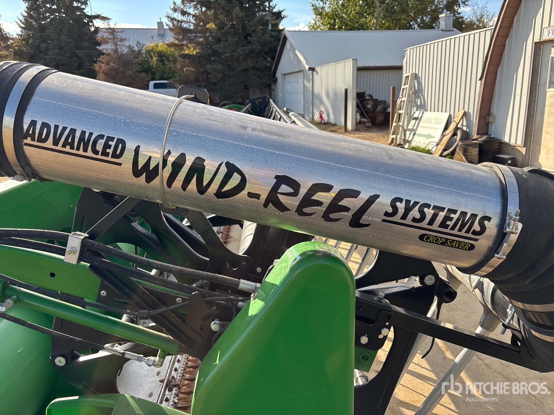 2017 John Deere 635F