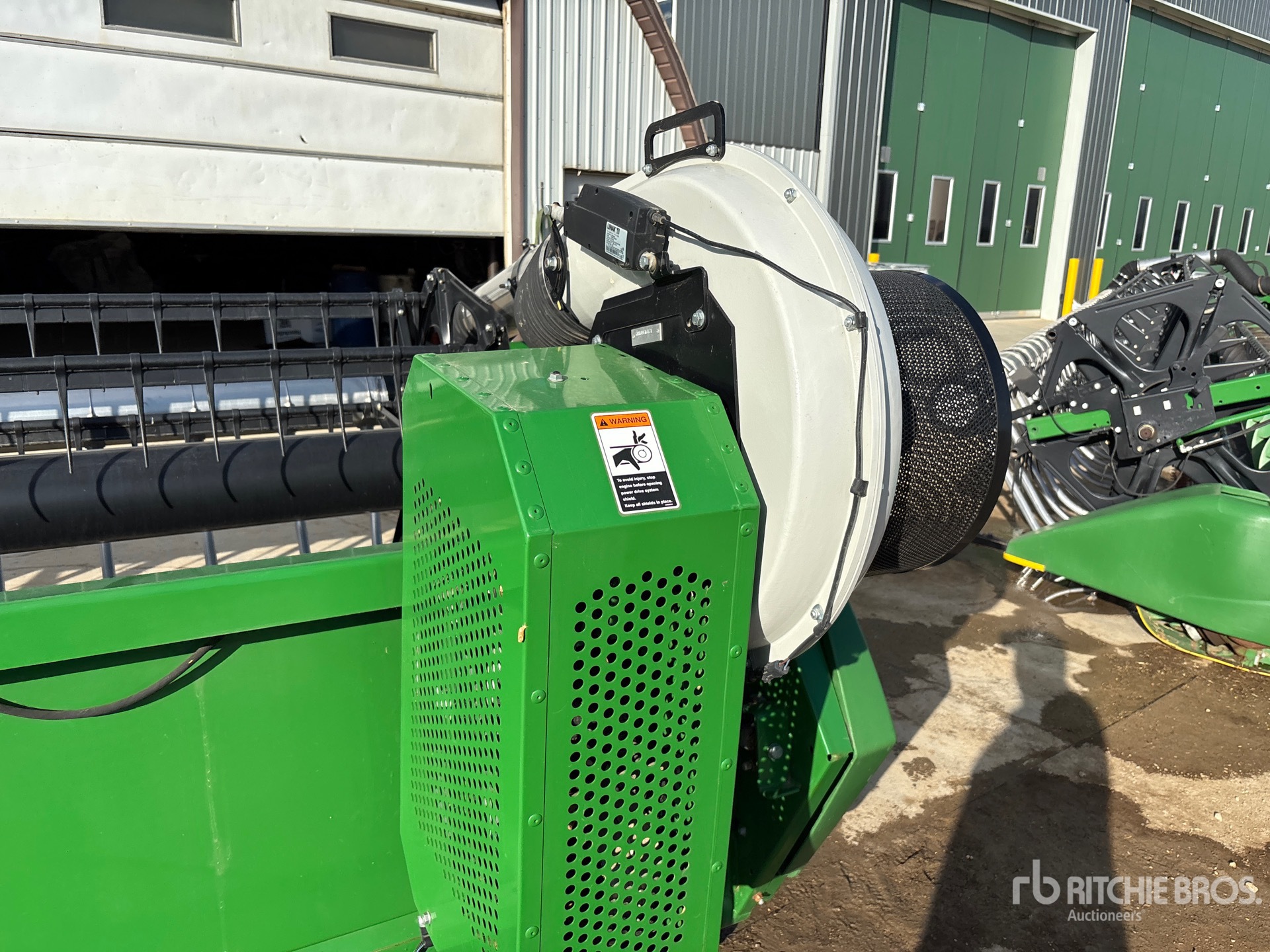 2017 John Deere 635F