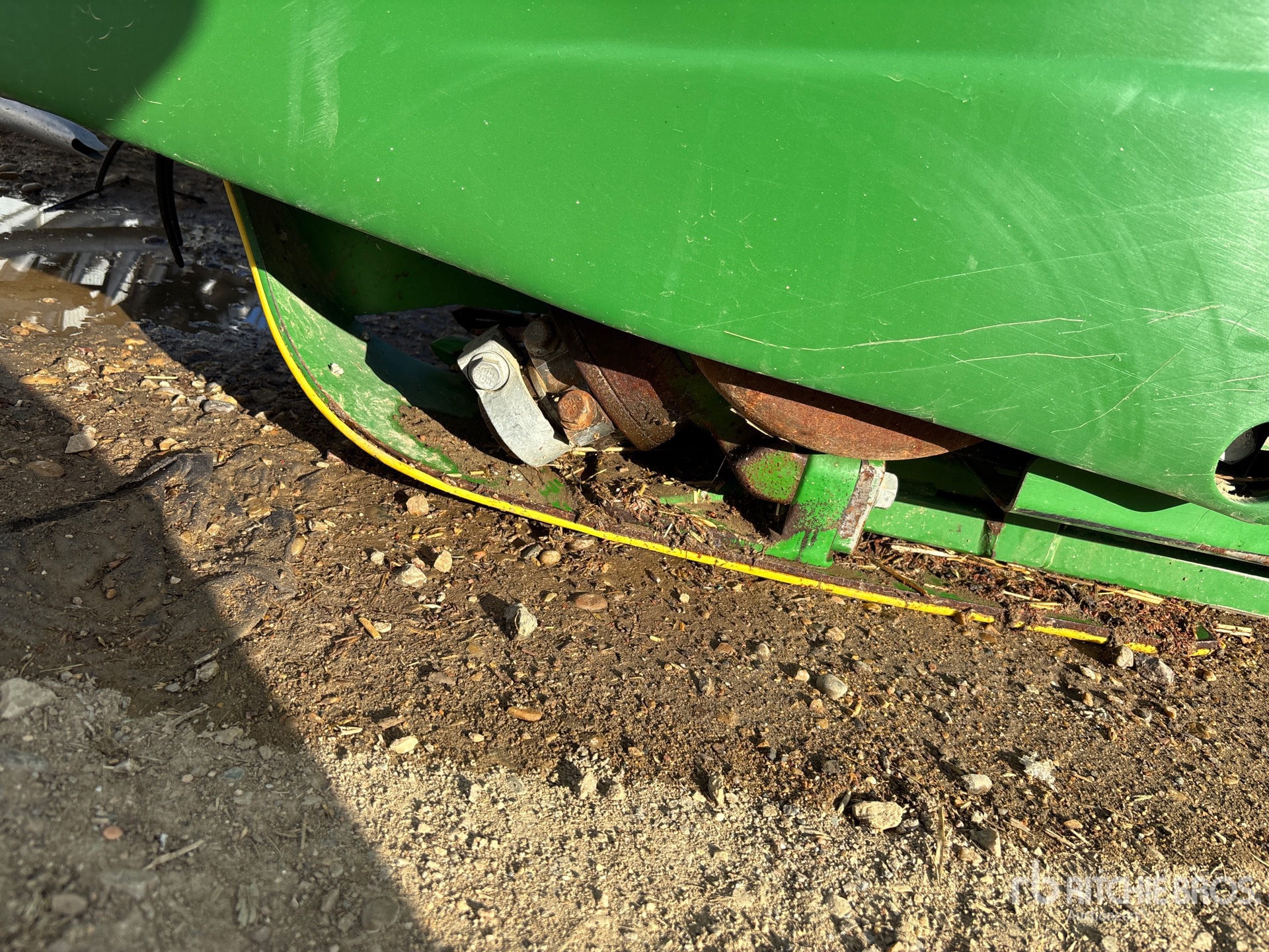 2017 John Deere 635F