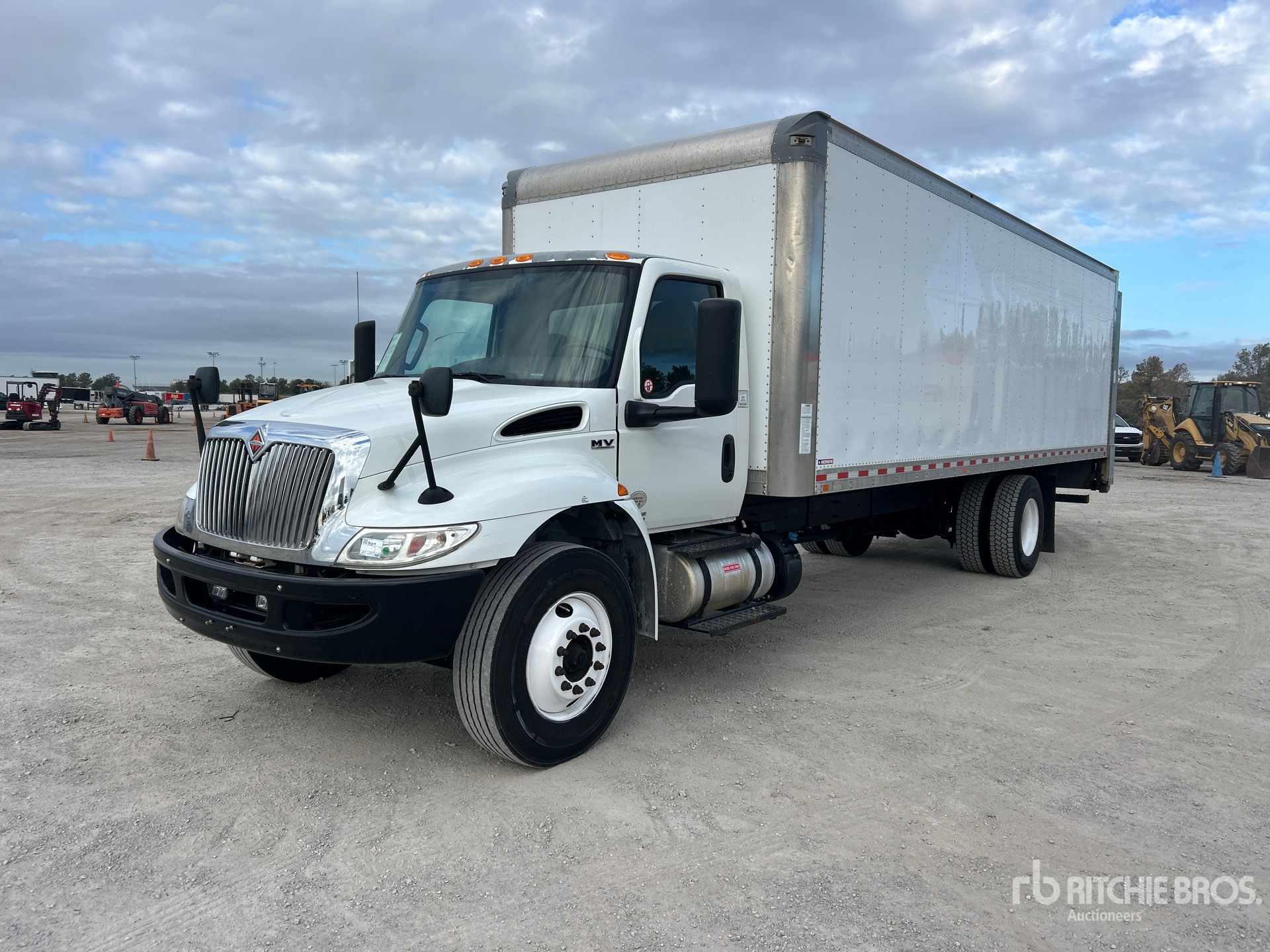 2020 International MV607