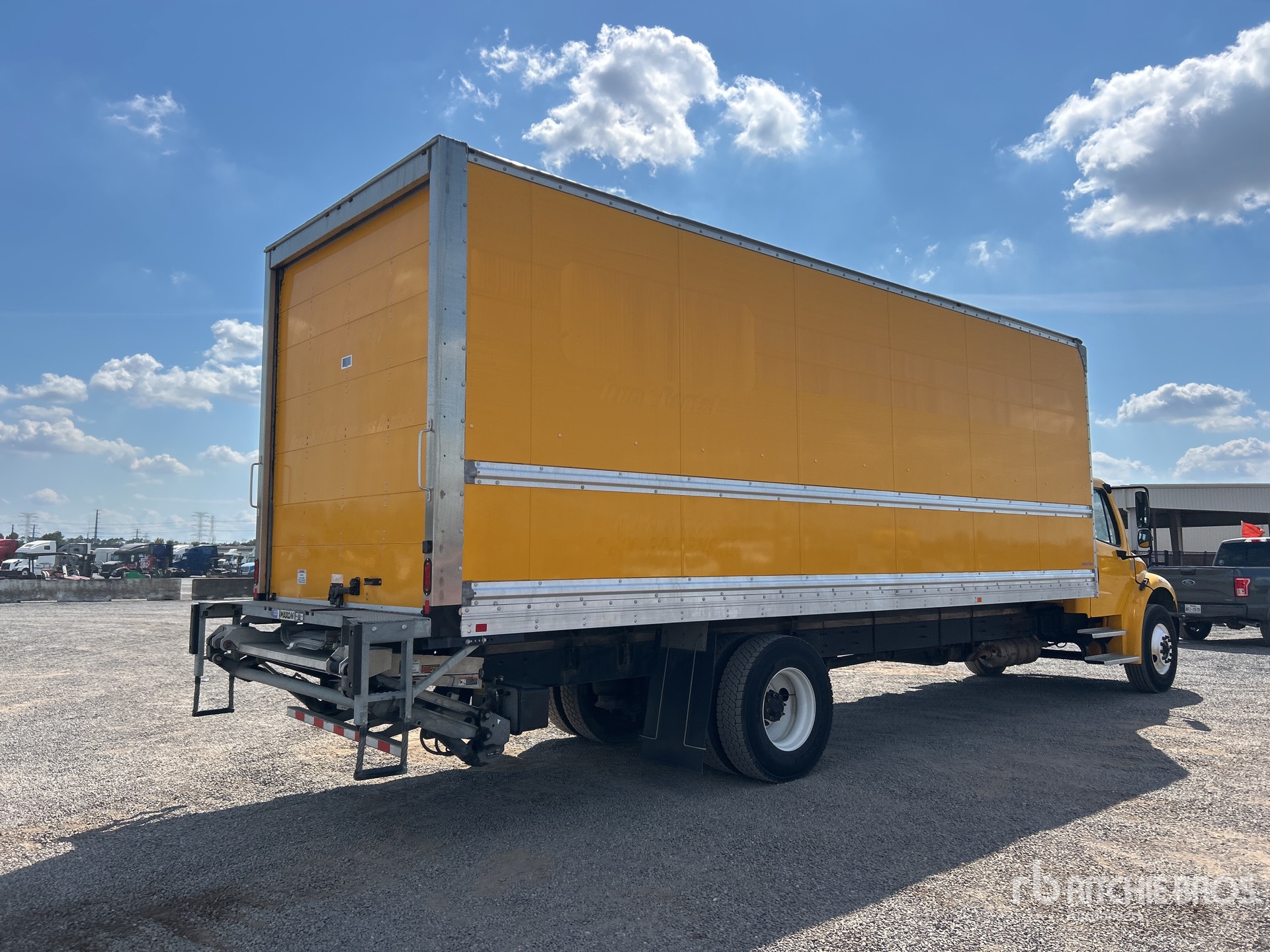 2022 Freightliner M2 106