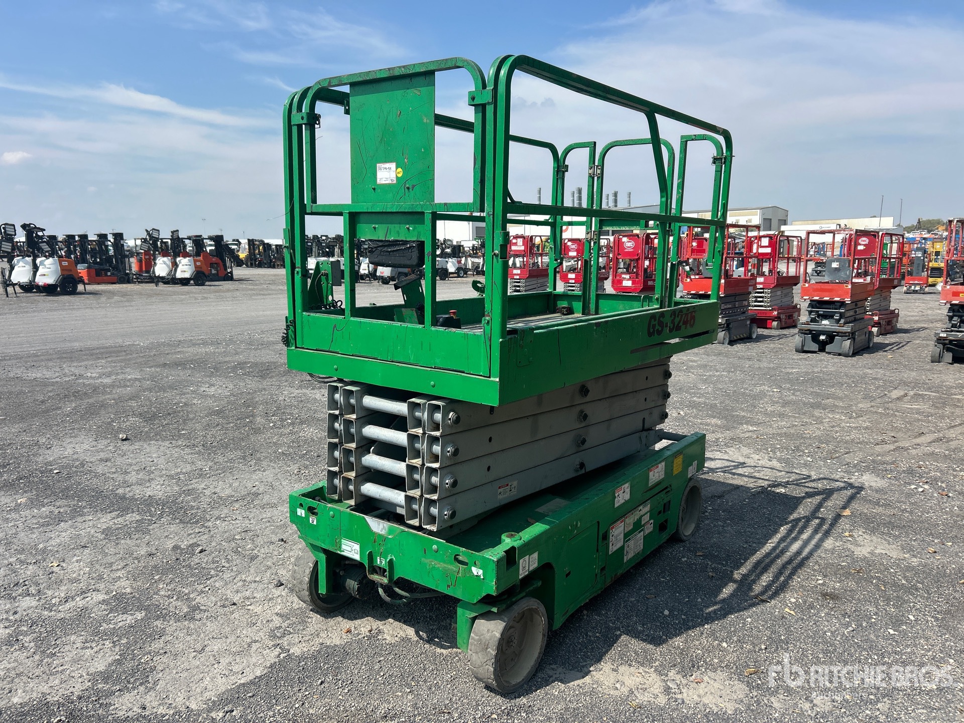 Photo of 2016 Genie GS-3246