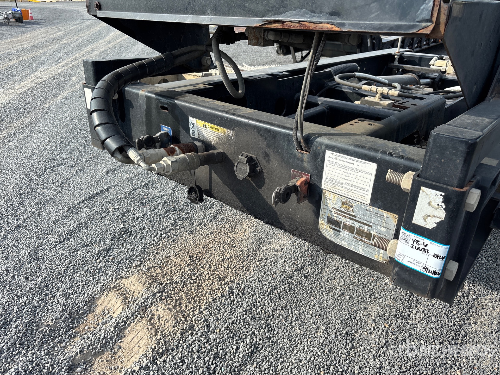 2019 Landoll 835