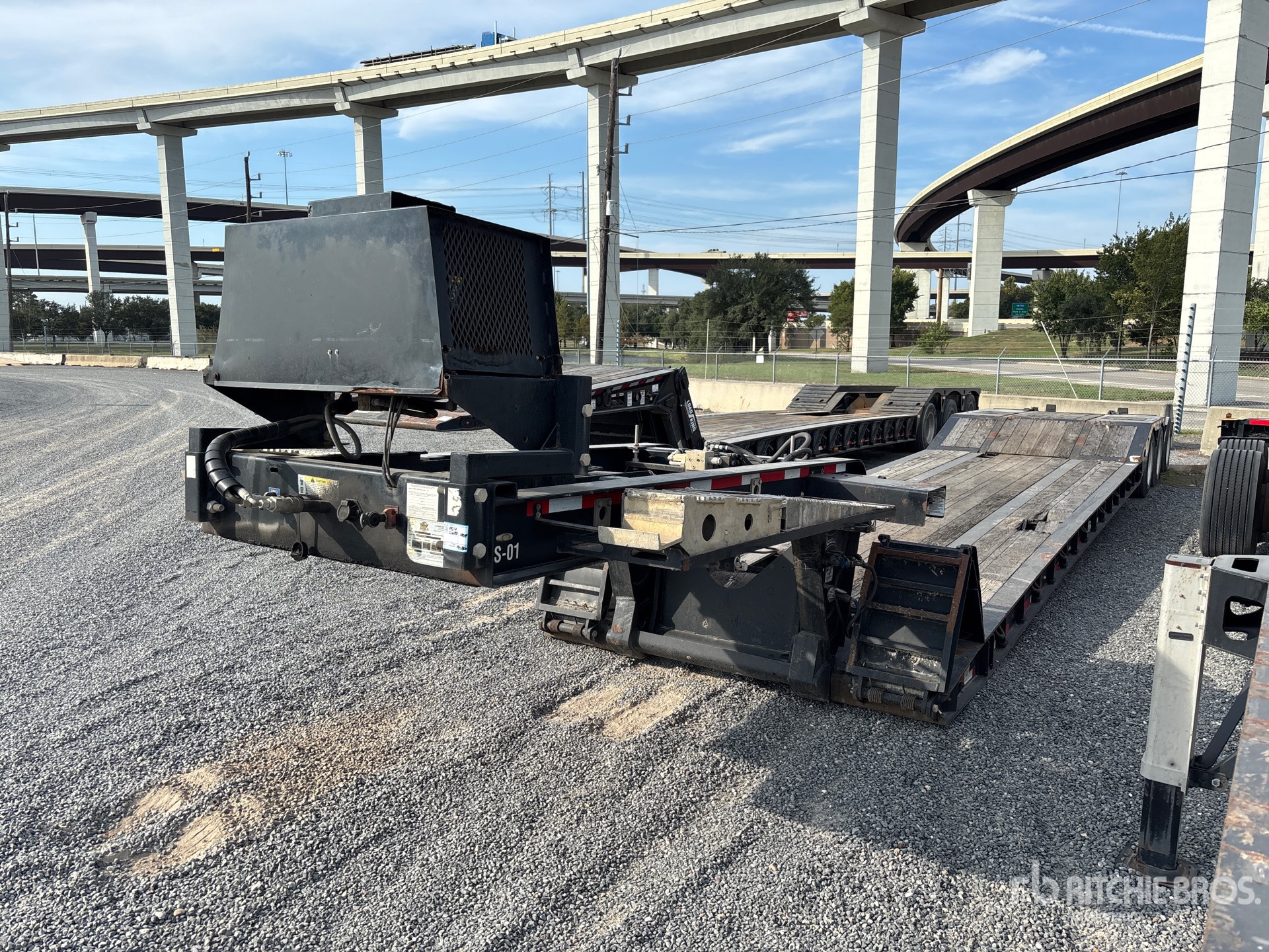 Photo of 2019 Landoll 835