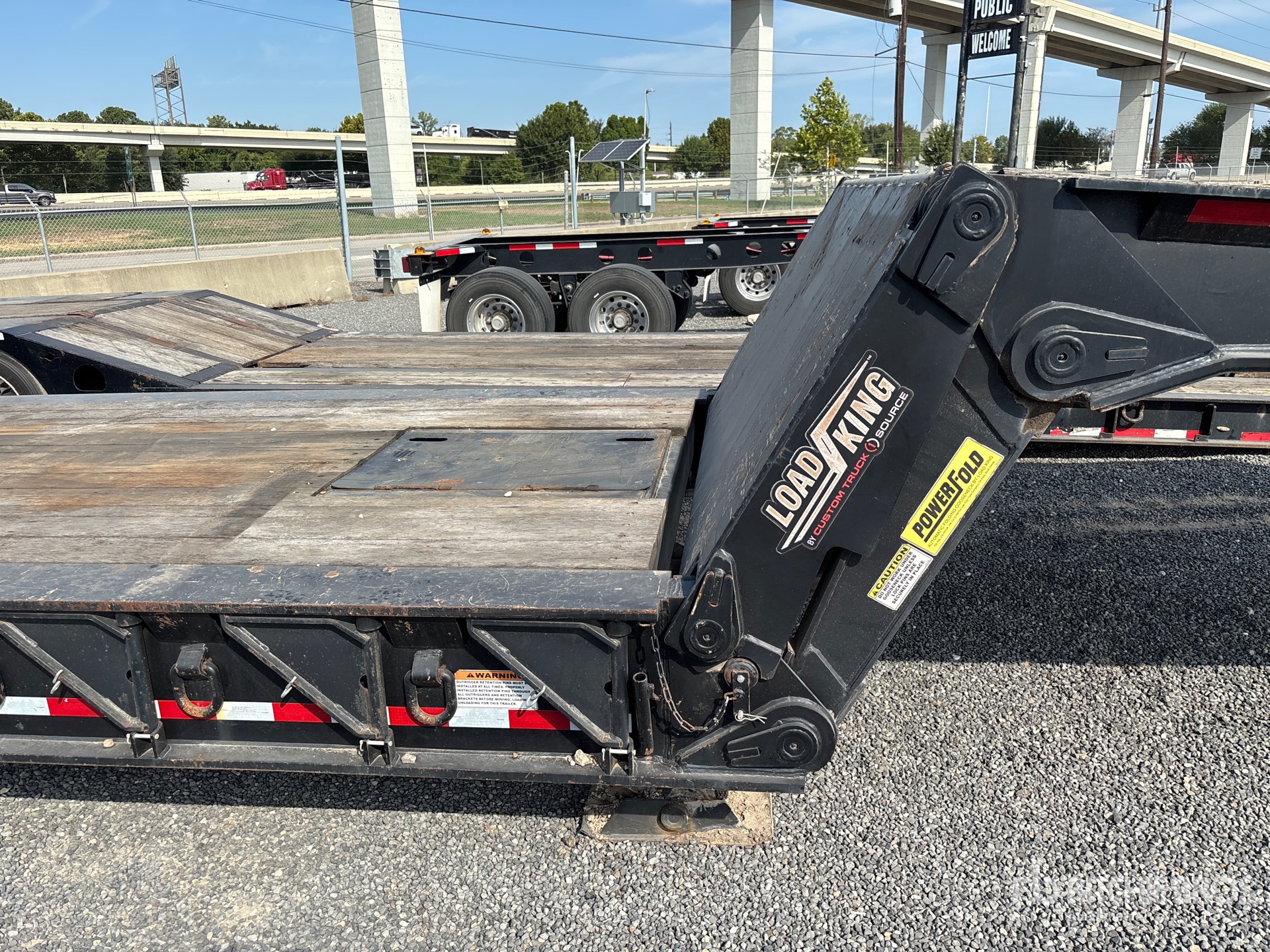 2019 Load King 553
