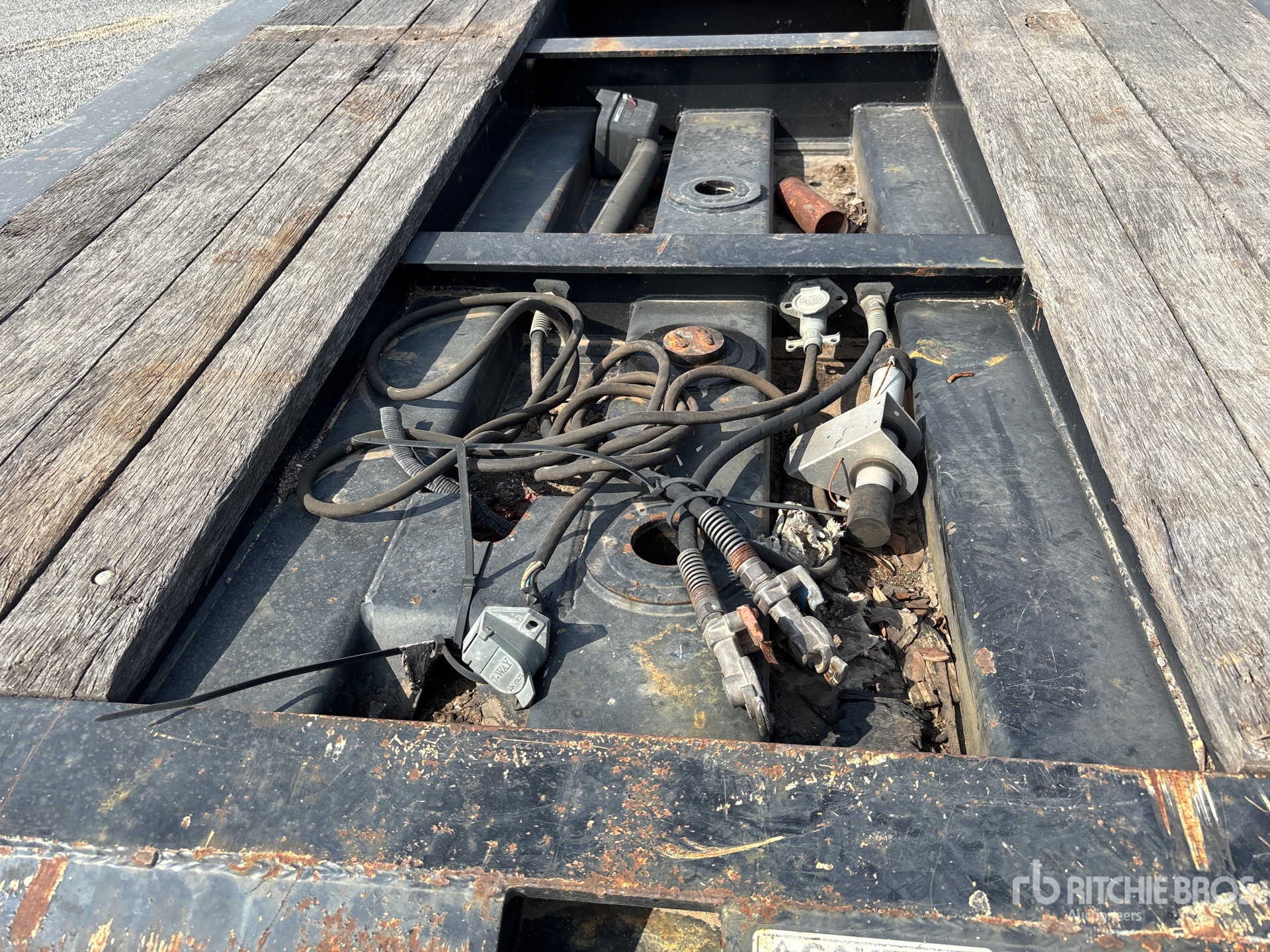 2019 Load King 553