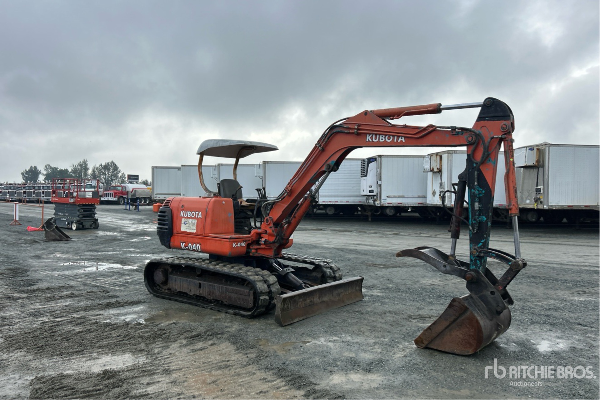 Kubota K-040