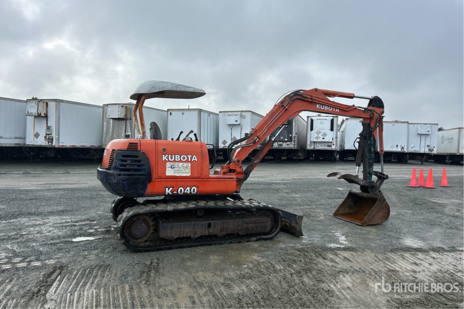 Kubota K-040