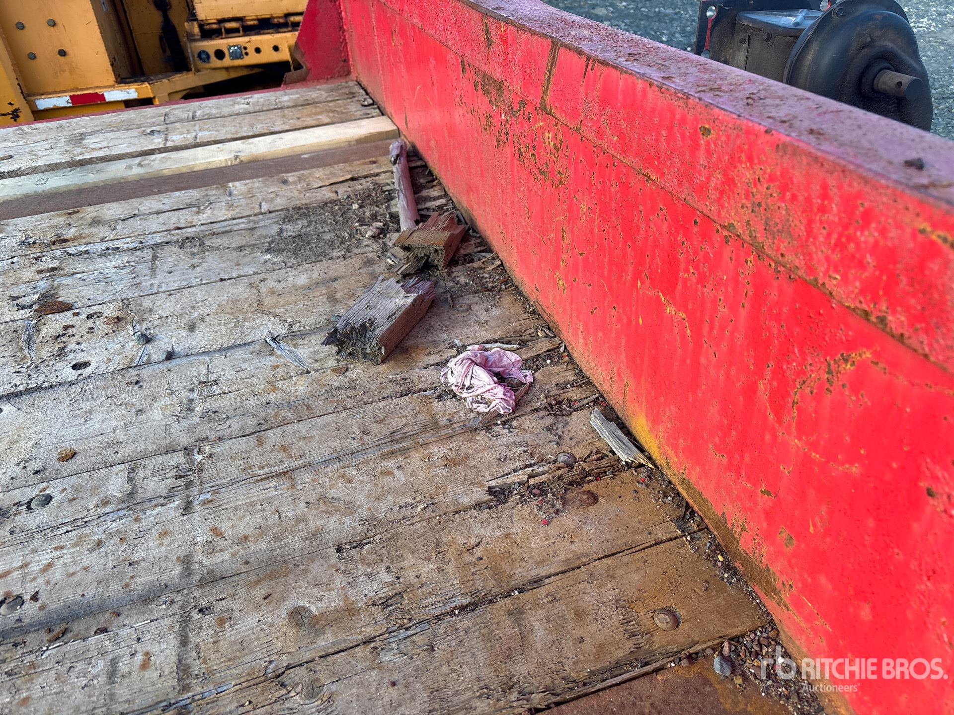2003 Craig 26 FT T/A