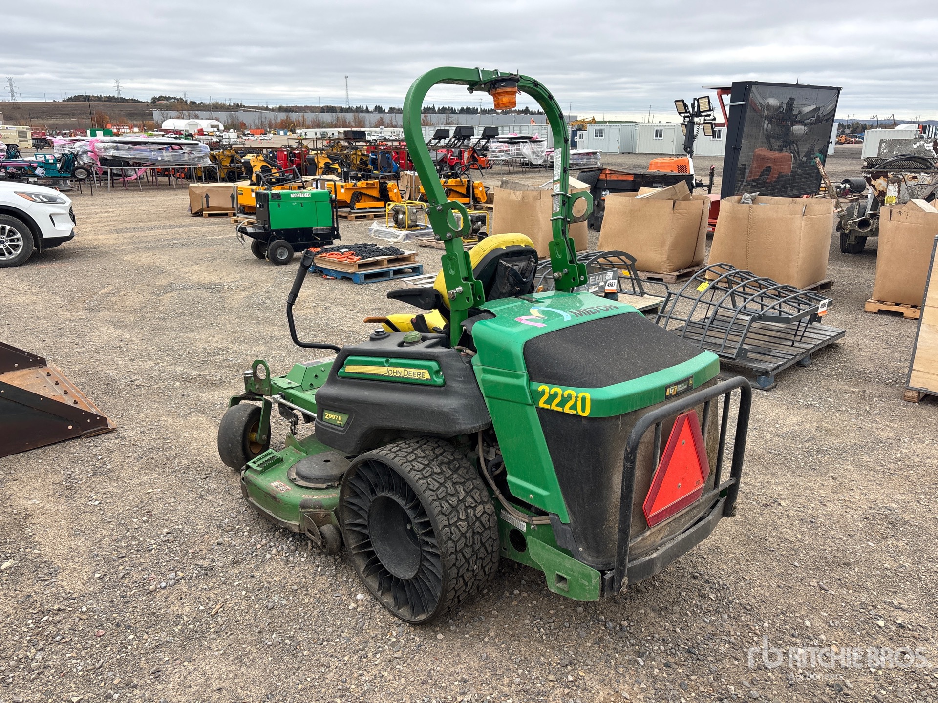 2018 John Deere Z997R ZTRAK