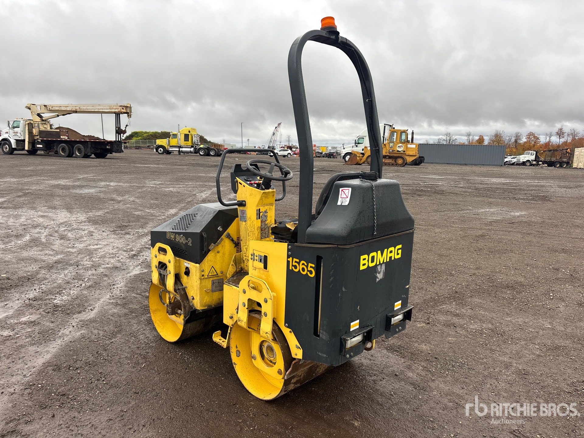 2005 Bomag BW900-2