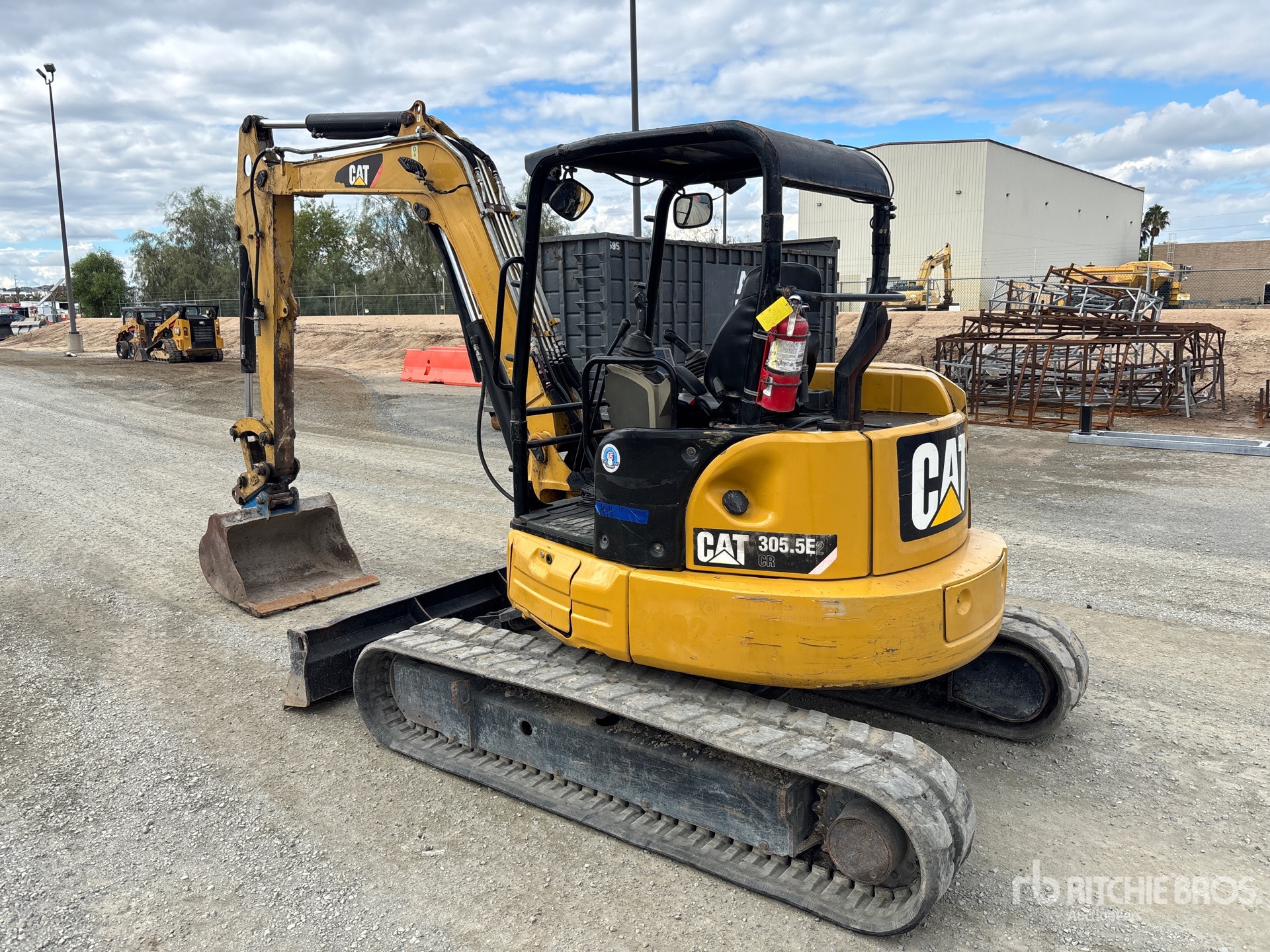 2016 Caterpillar 305.5E2 CR