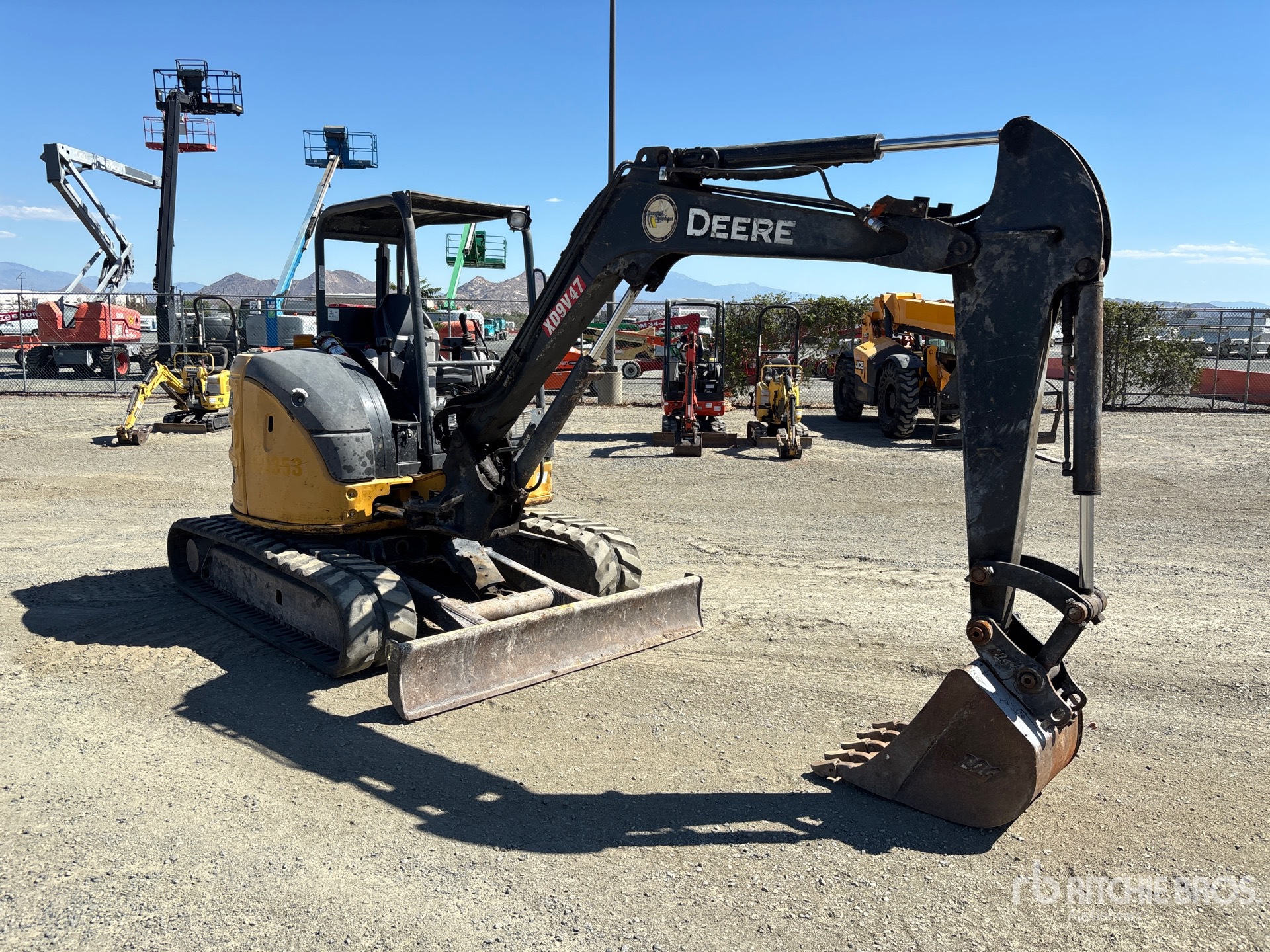 2016 John Deere 50G