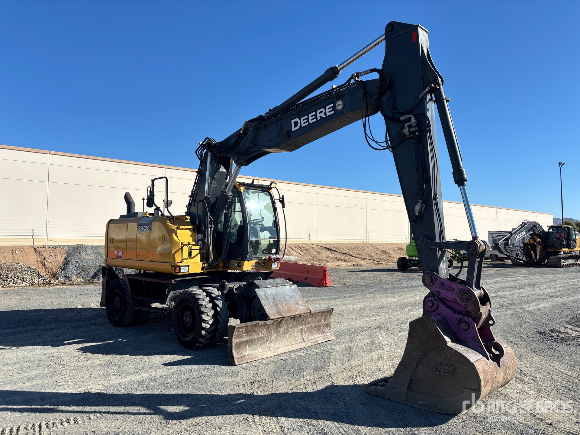 2015 John Deere 190G W
