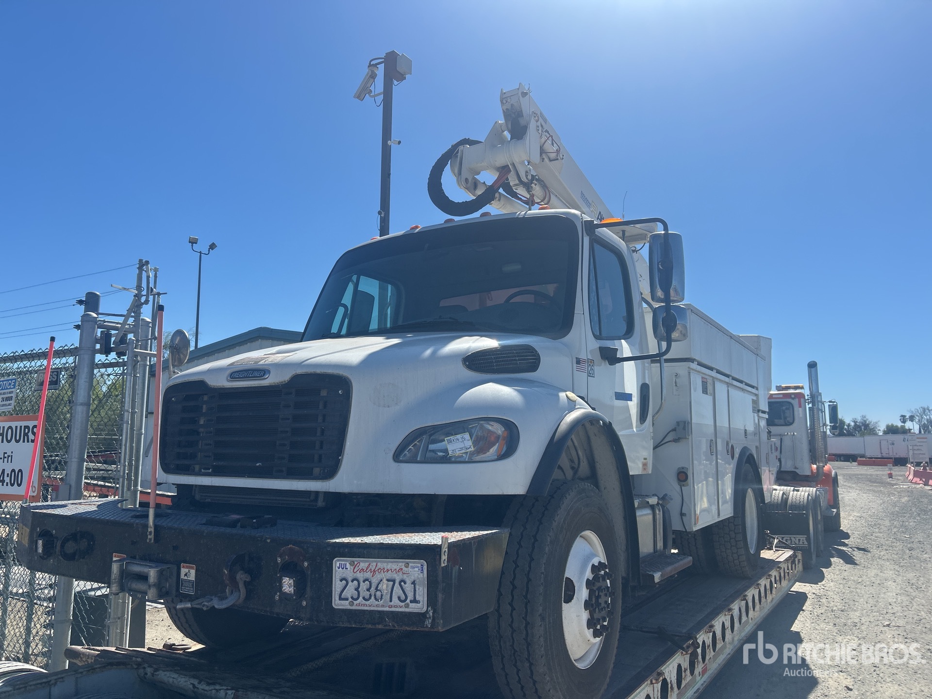 2015 Freightliner M2
