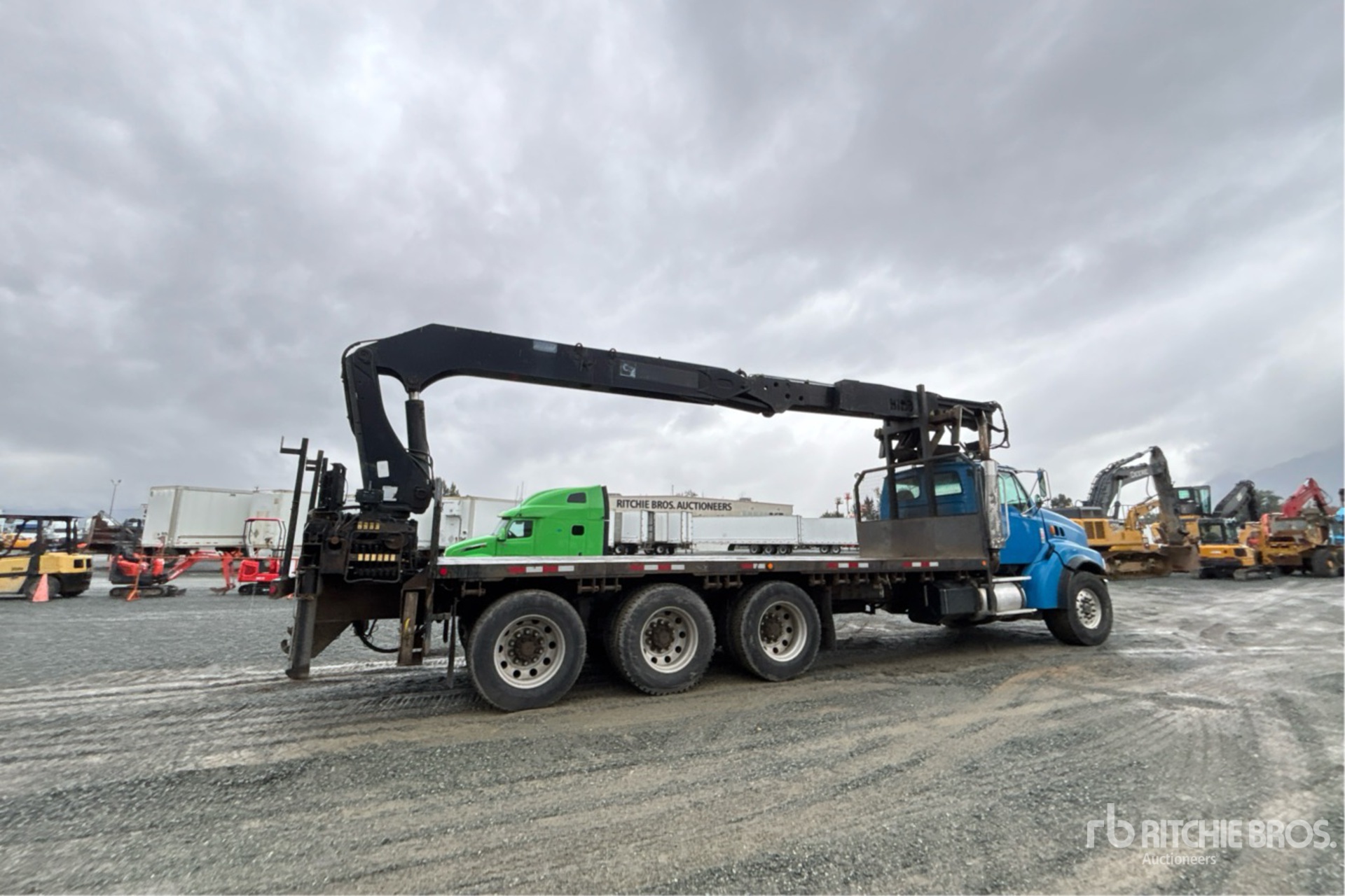 2004 Sterling L9500