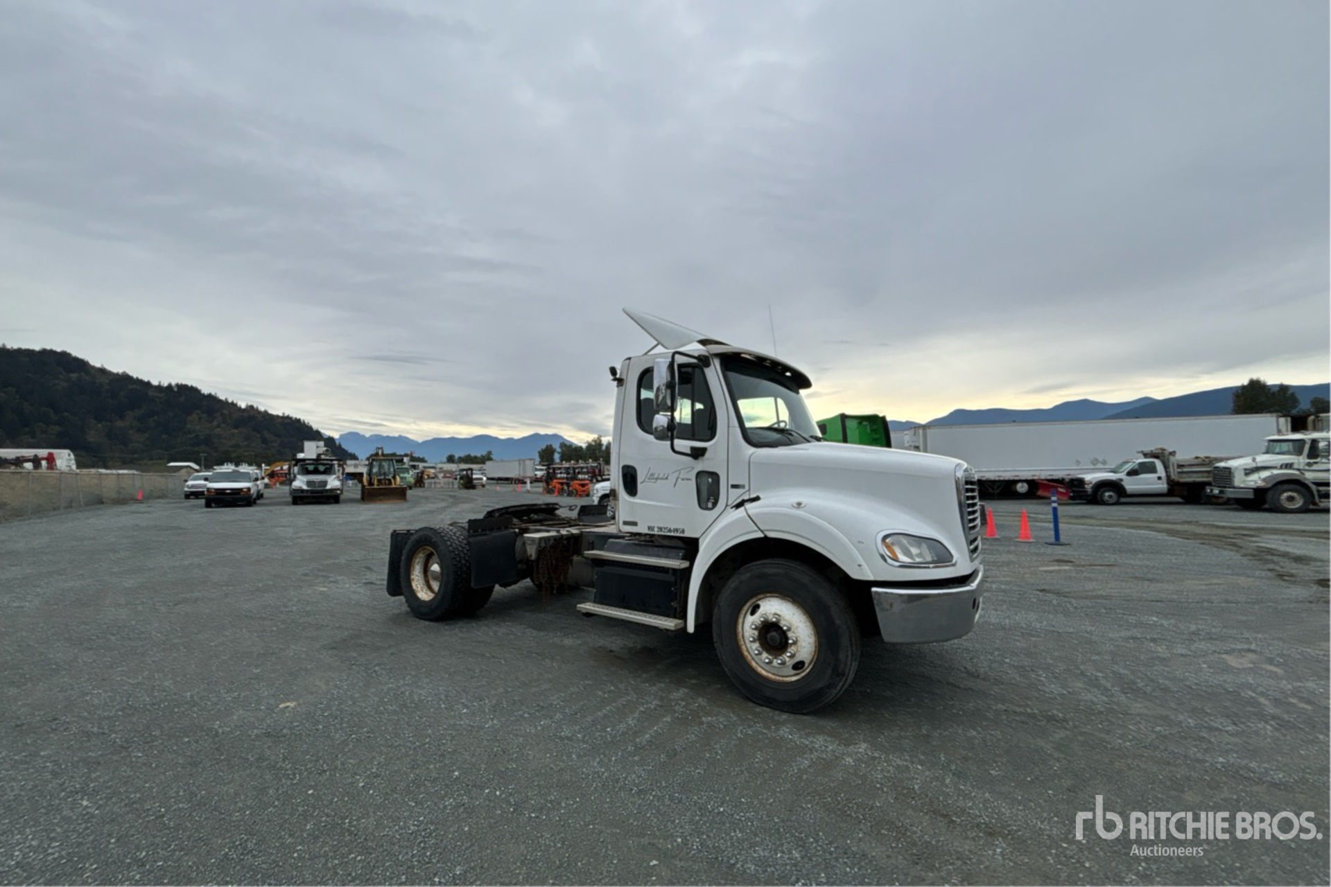 2012 Freightliner M2 112