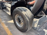 Underbody with Right Steer Tire
