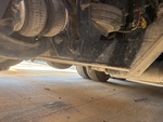 Underbody with Non-Driven Drop Axle (2)