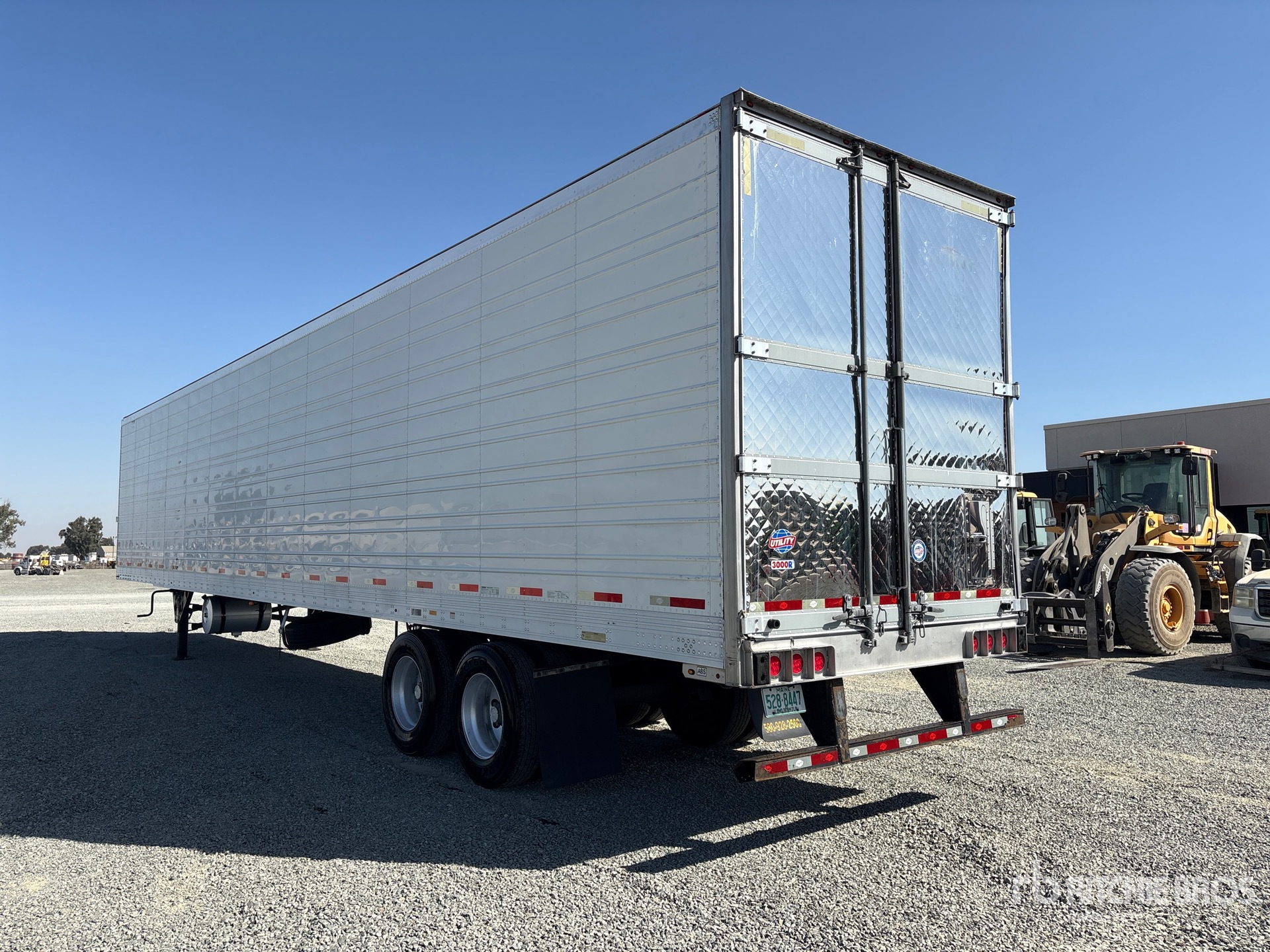 2021 Utility 3000R