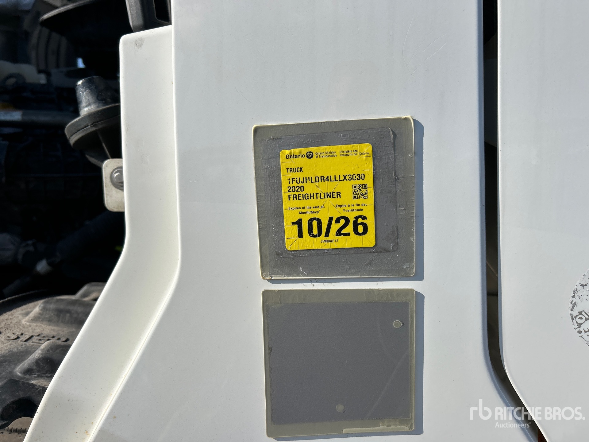 2020 Freightliner CASCADIA 126