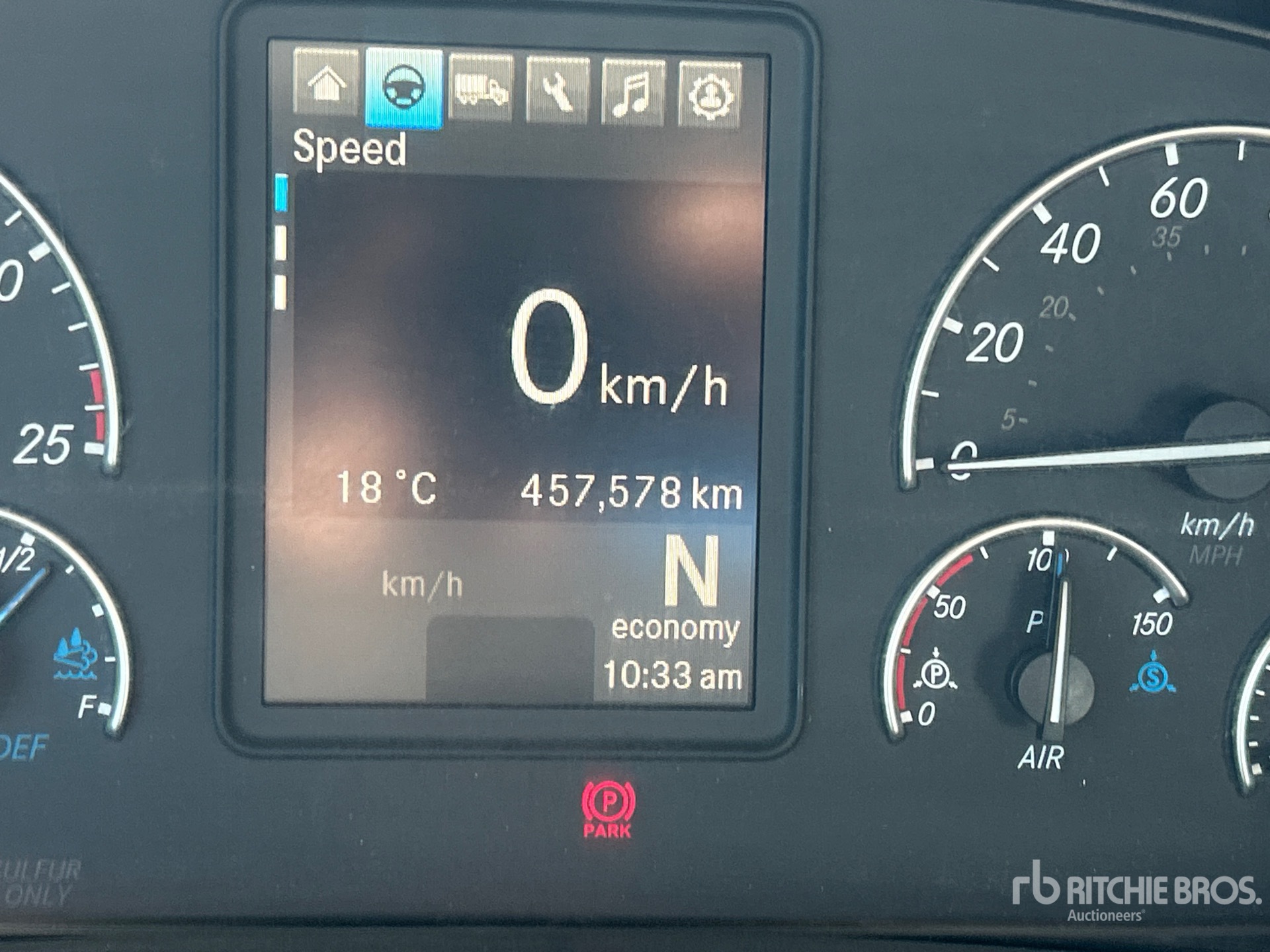 2020 Freightliner CASCADIA 126