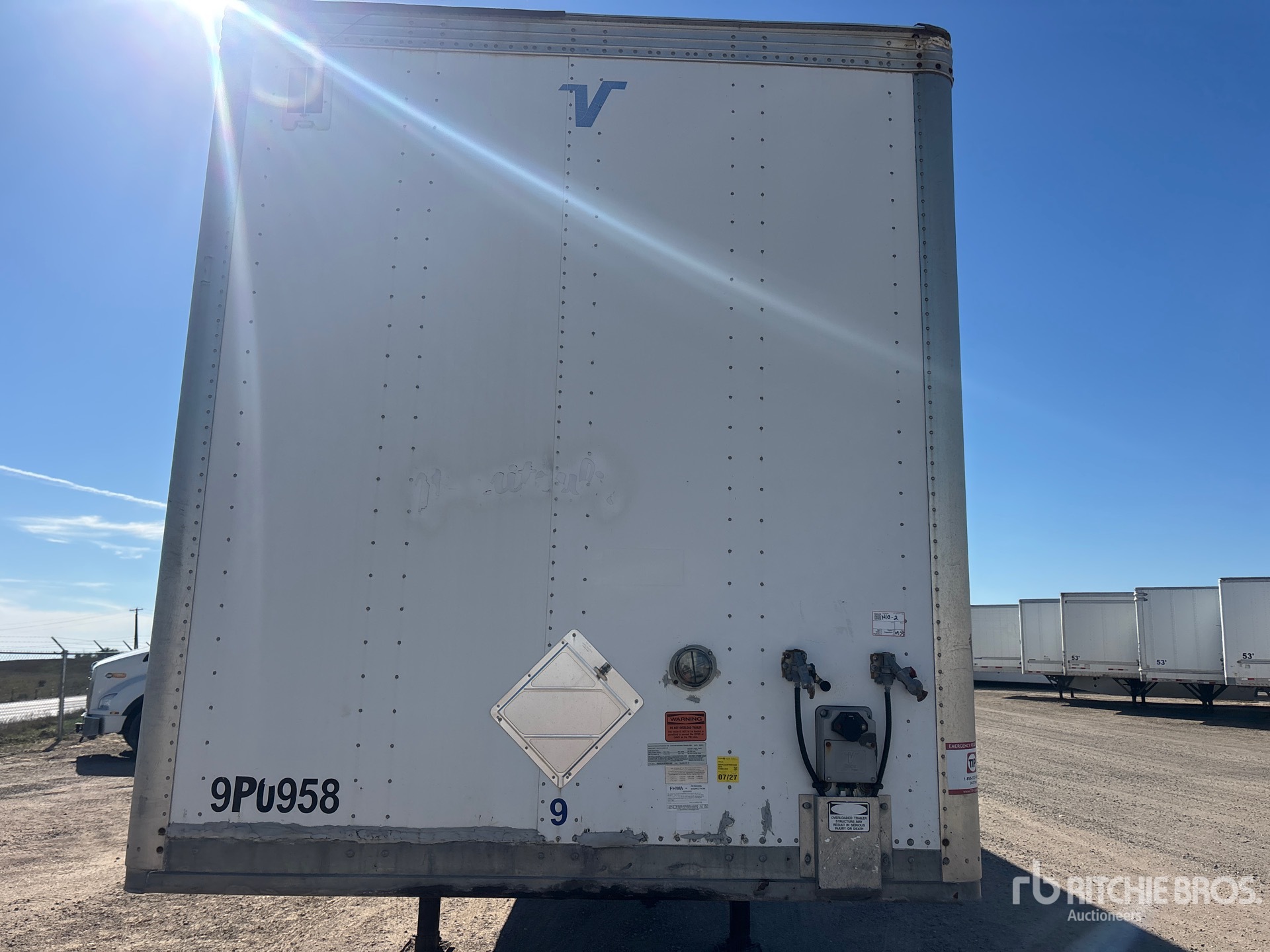 2015 Vanguard 53 FT X 102 IN T/A