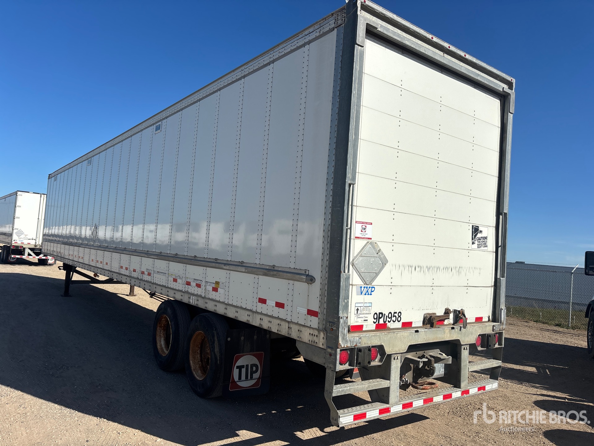 2015 Vanguard 53 FT X 102 IN T/A