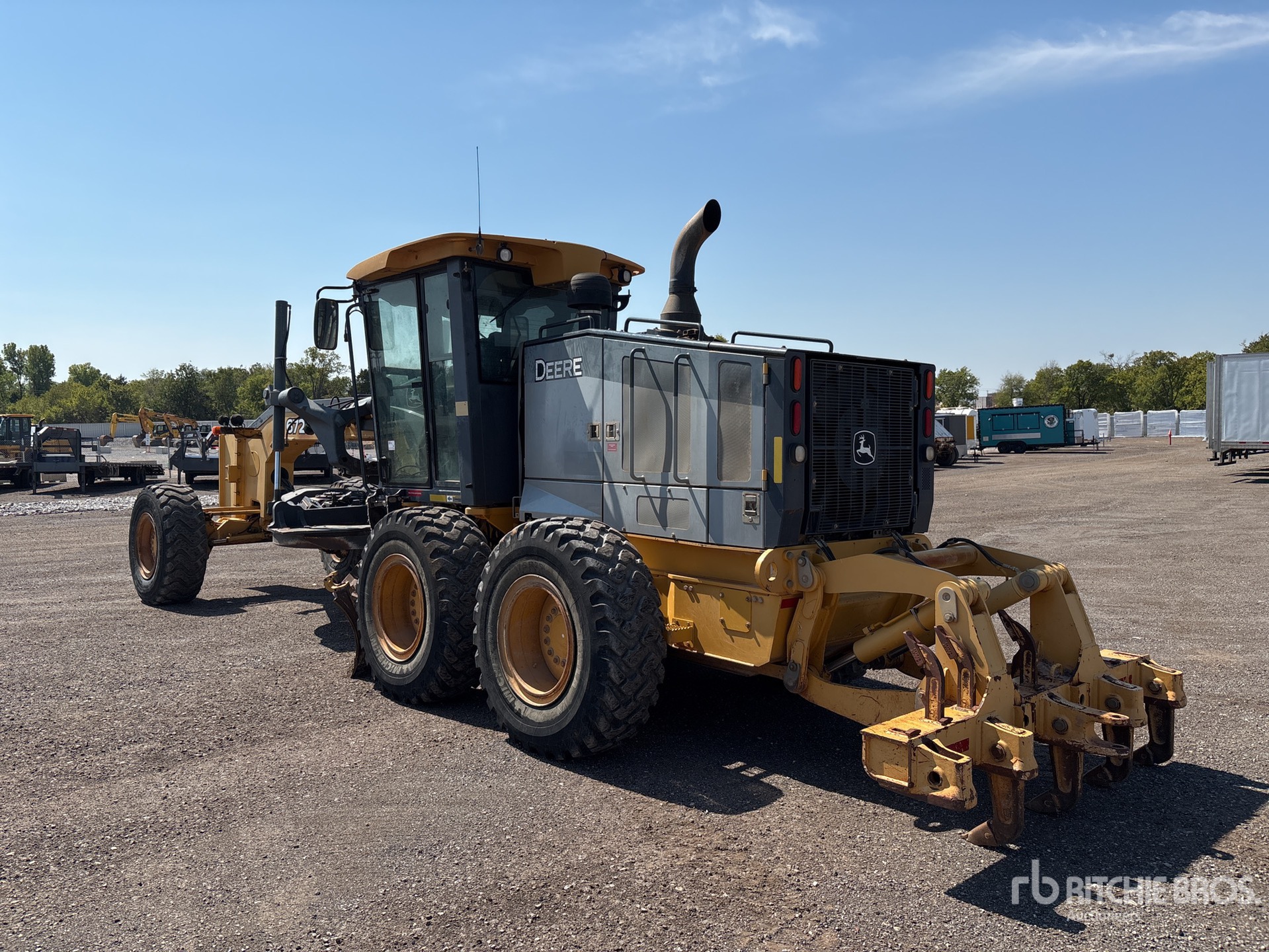 2013 John Deere 672G