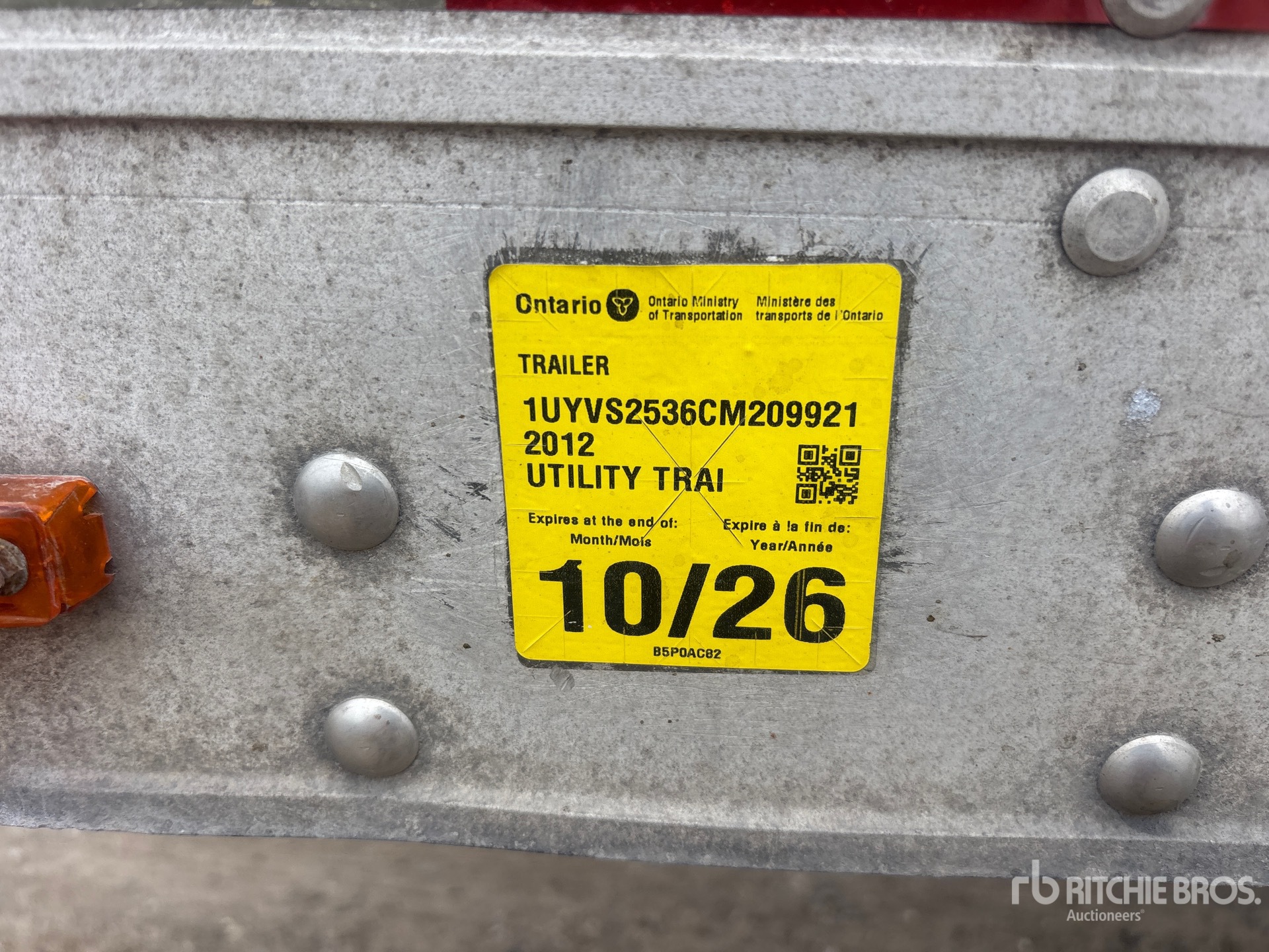 2012 Utility VS2
